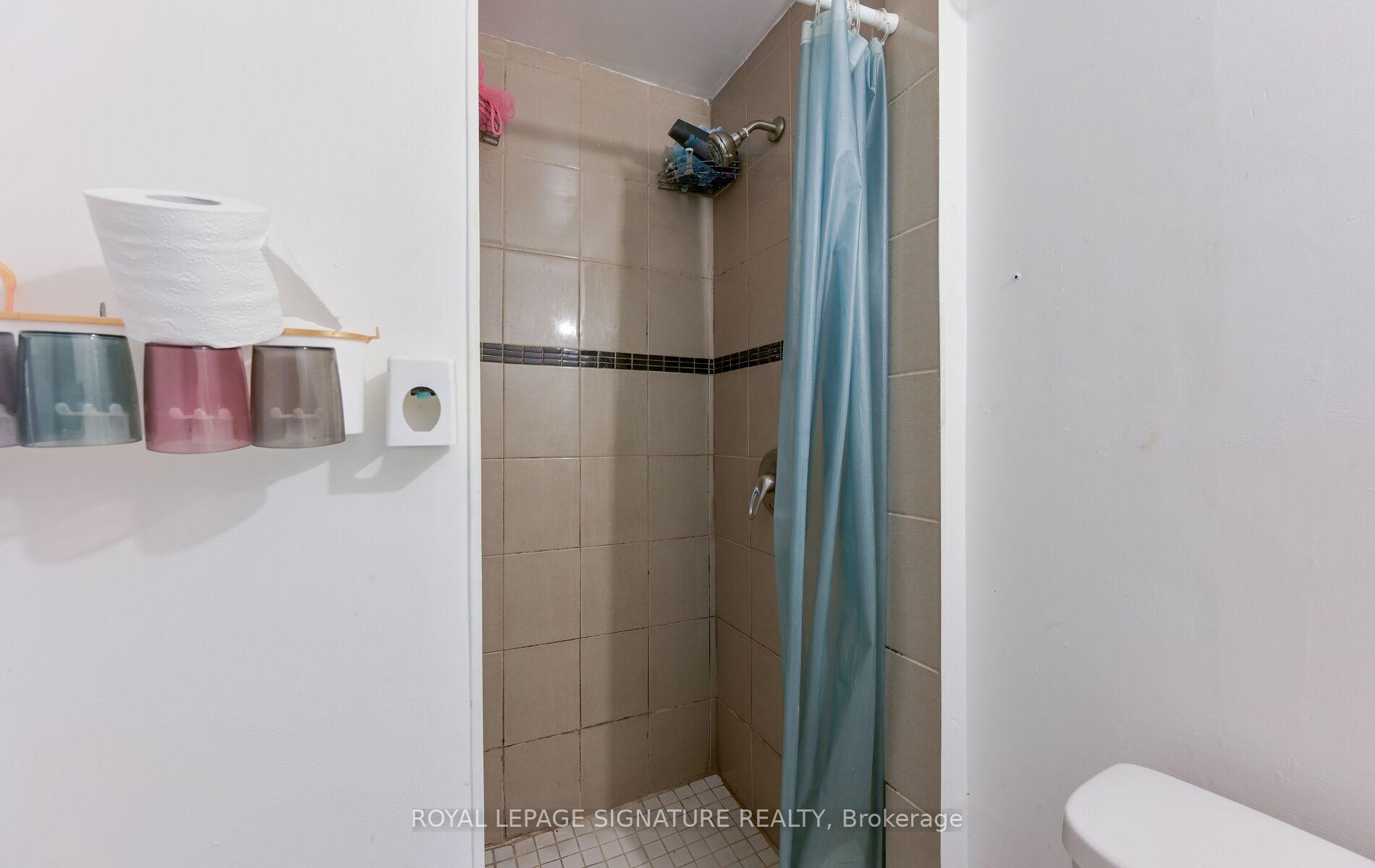 Photo 25 of 10 Heatherside Court, Brampton, Central Park — HOMEH