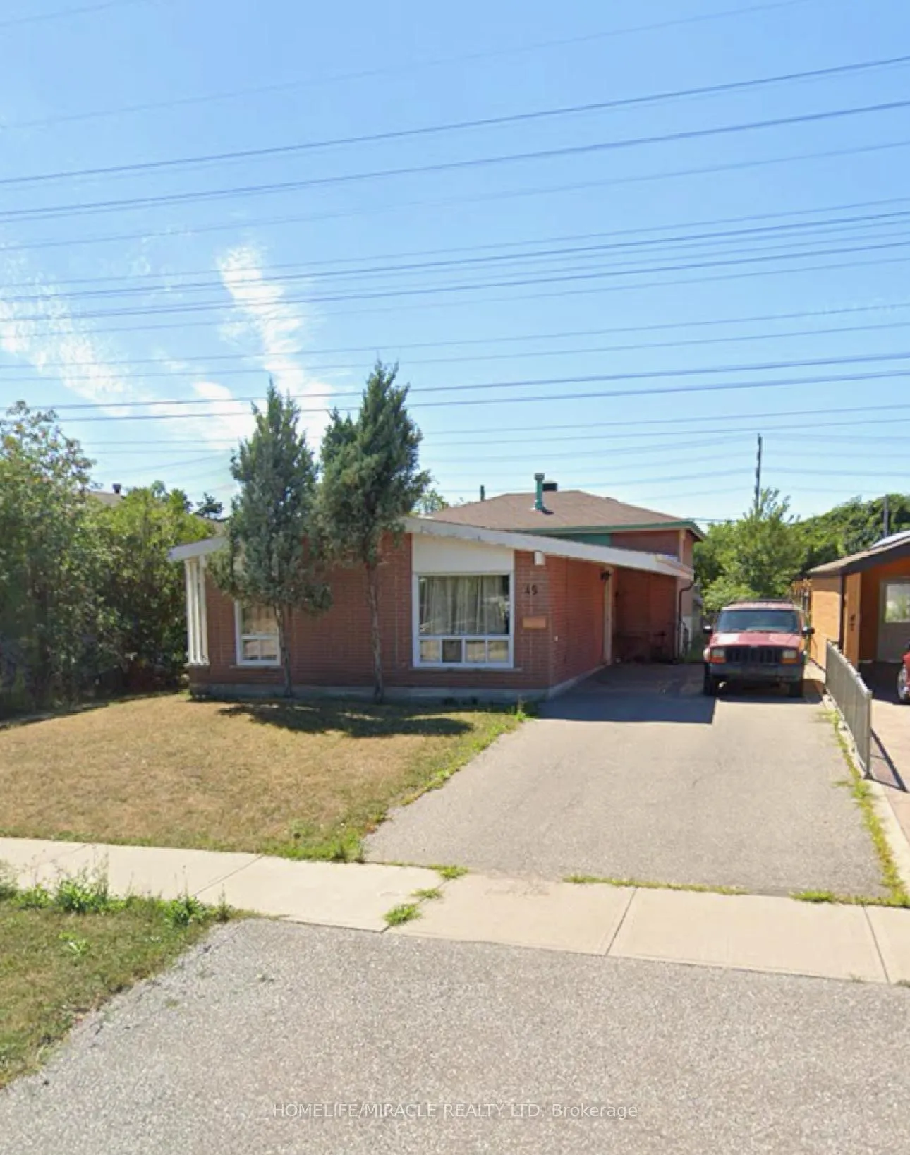 Front of 45 Elmvale Crescent