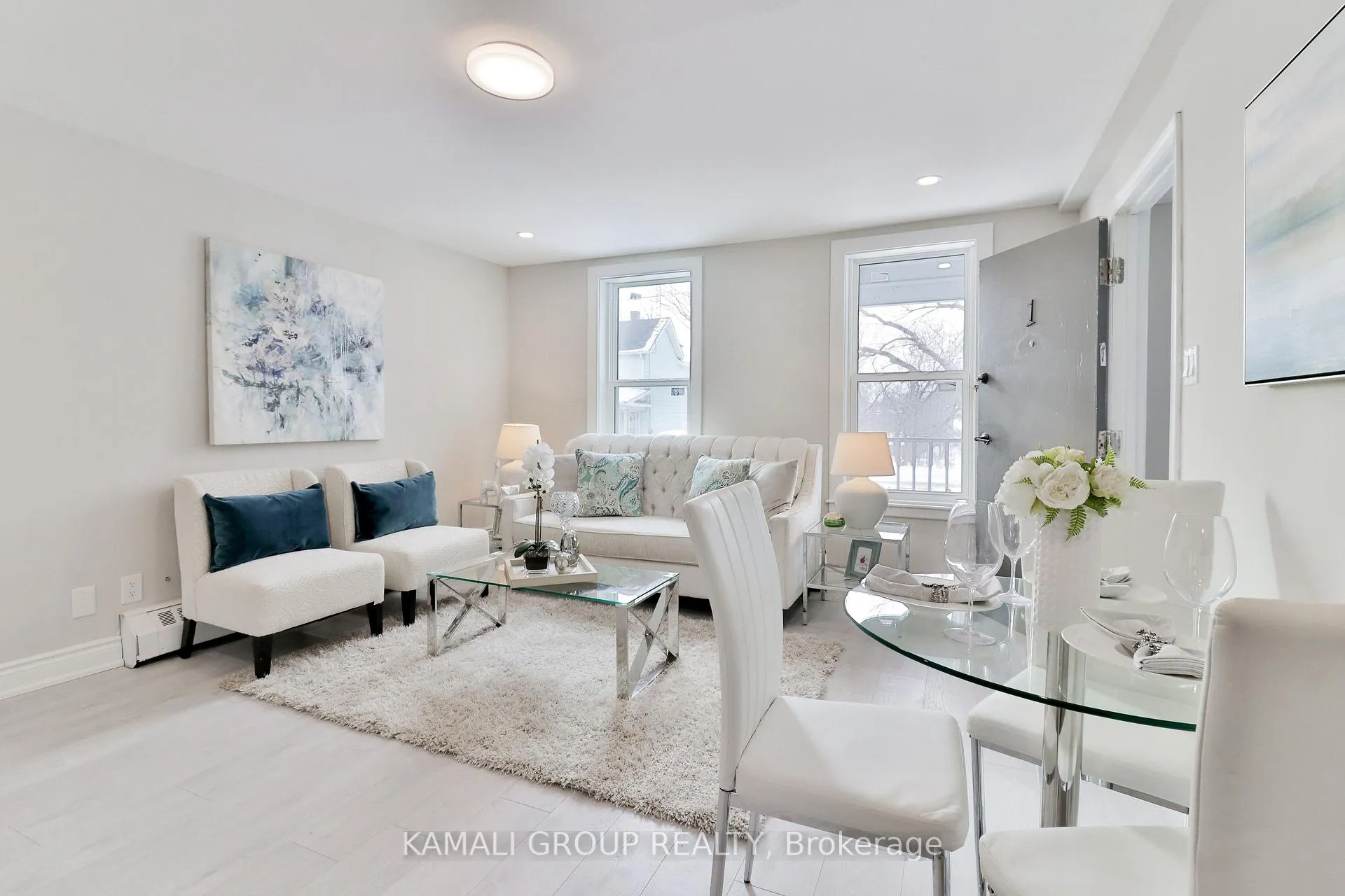 Front of Unit Unit 1, 81 Mcmillan Drive