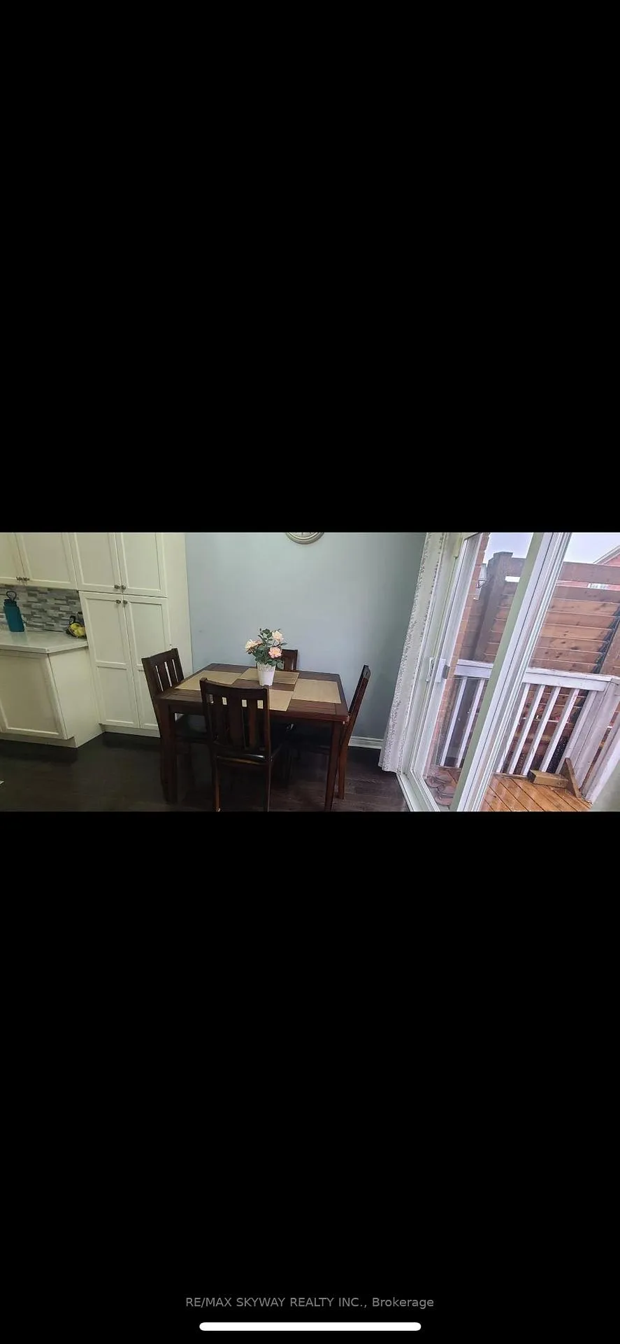 Photo 7 of 19 Gulfbrook Circle, Brampton, Heart Lake East — HOMEH