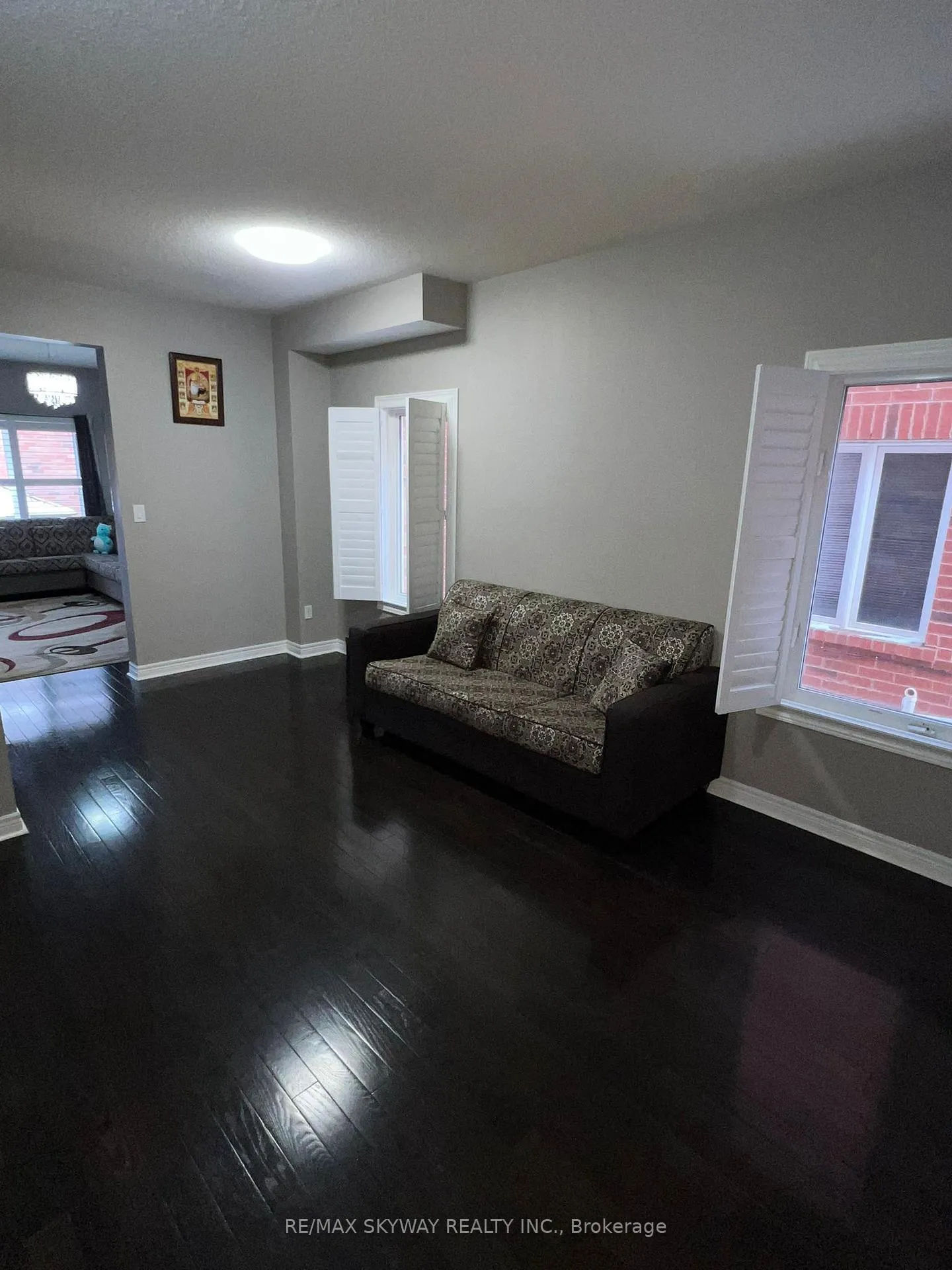 Photo 9 of 19 Gulfbrook Circle, Brampton, Heart Lake East — HOMEH