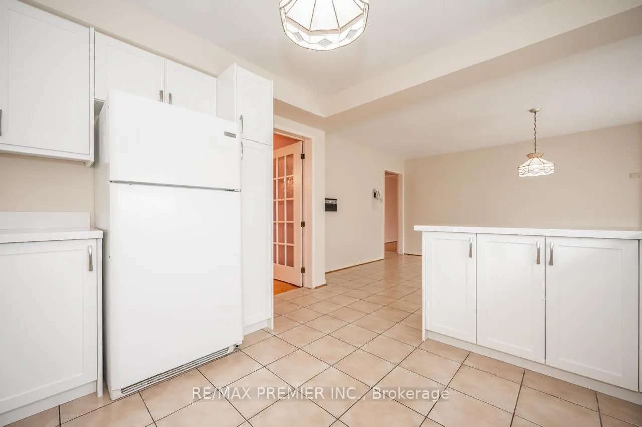 Photo 20 of 153 Father Ermanno Crescent, Vaughan, East Woodbridge — HOMEH