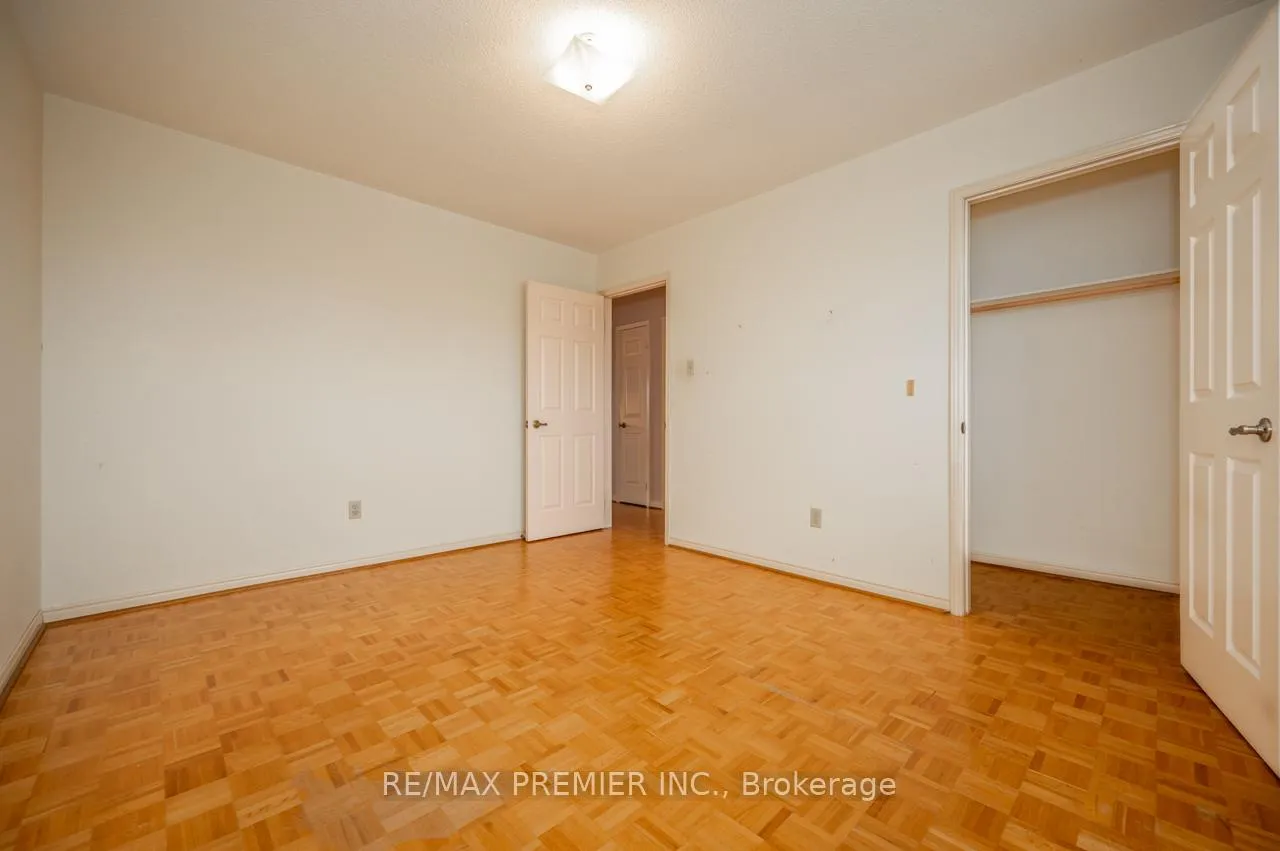 Photo 26 of 153 Father Ermanno Crescent, Vaughan, East Woodbridge — HOMEH