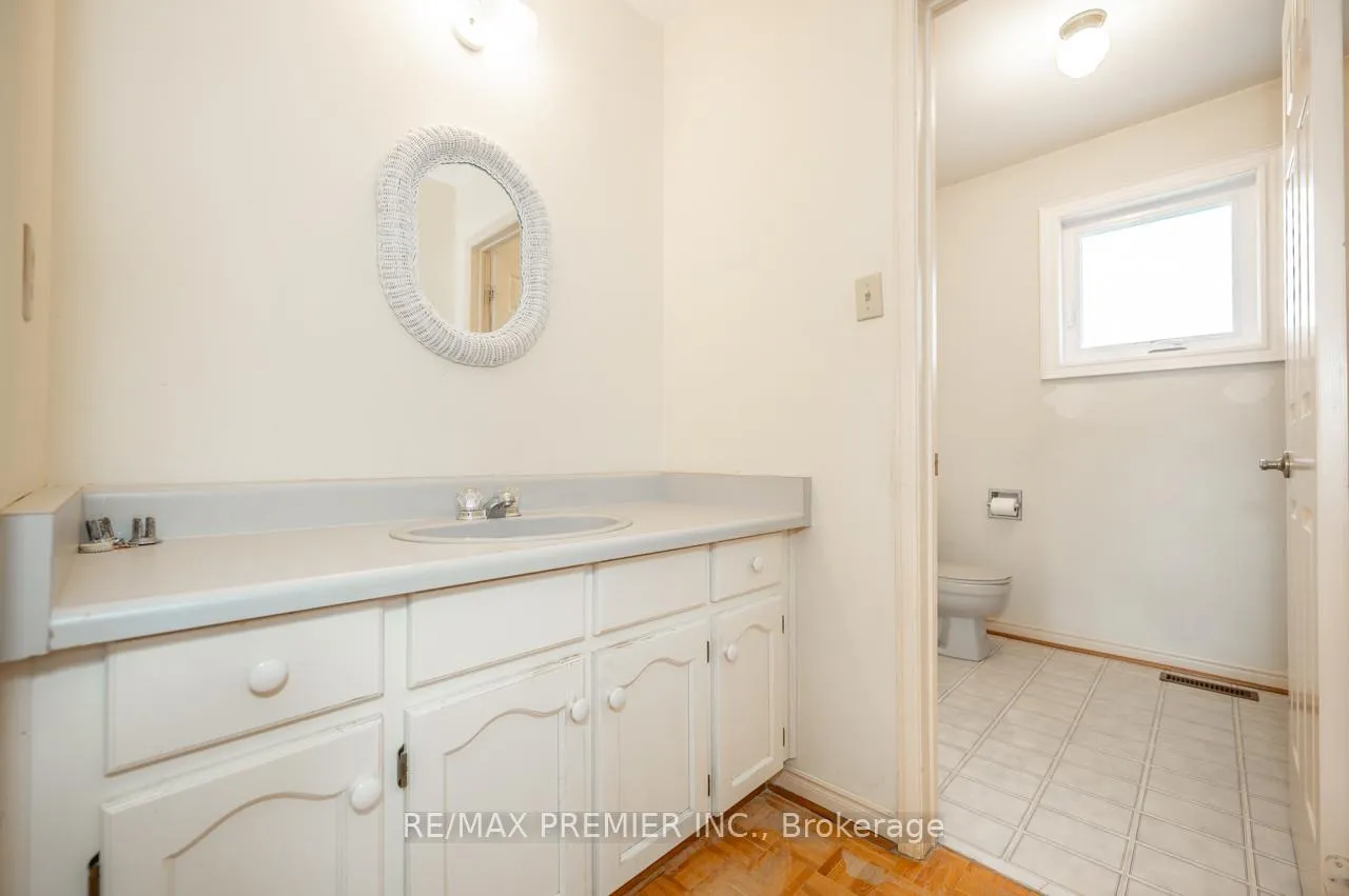 Photo 36 of 153 Father Ermanno Crescent, Vaughan, East Woodbridge — HOMEH