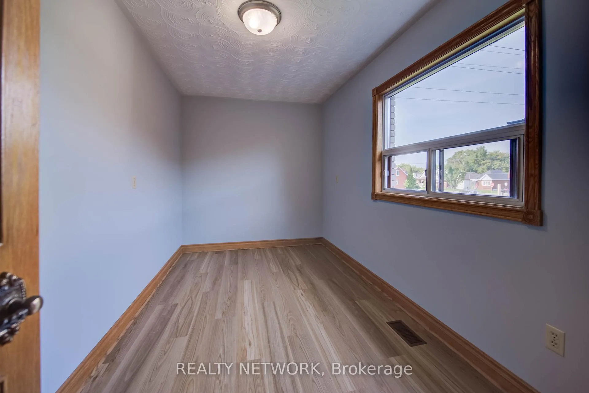 Photo 15 of 45 Selkirk Avenue, Hamilton, Normanhurst — HOMEH