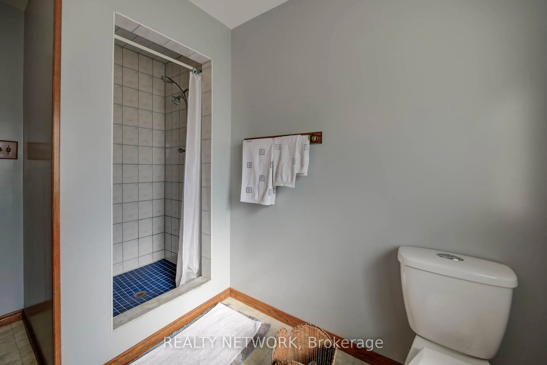 Photo 17 of 45 Selkirk Avenue, Hamilton, Normanhurst — HOMEH