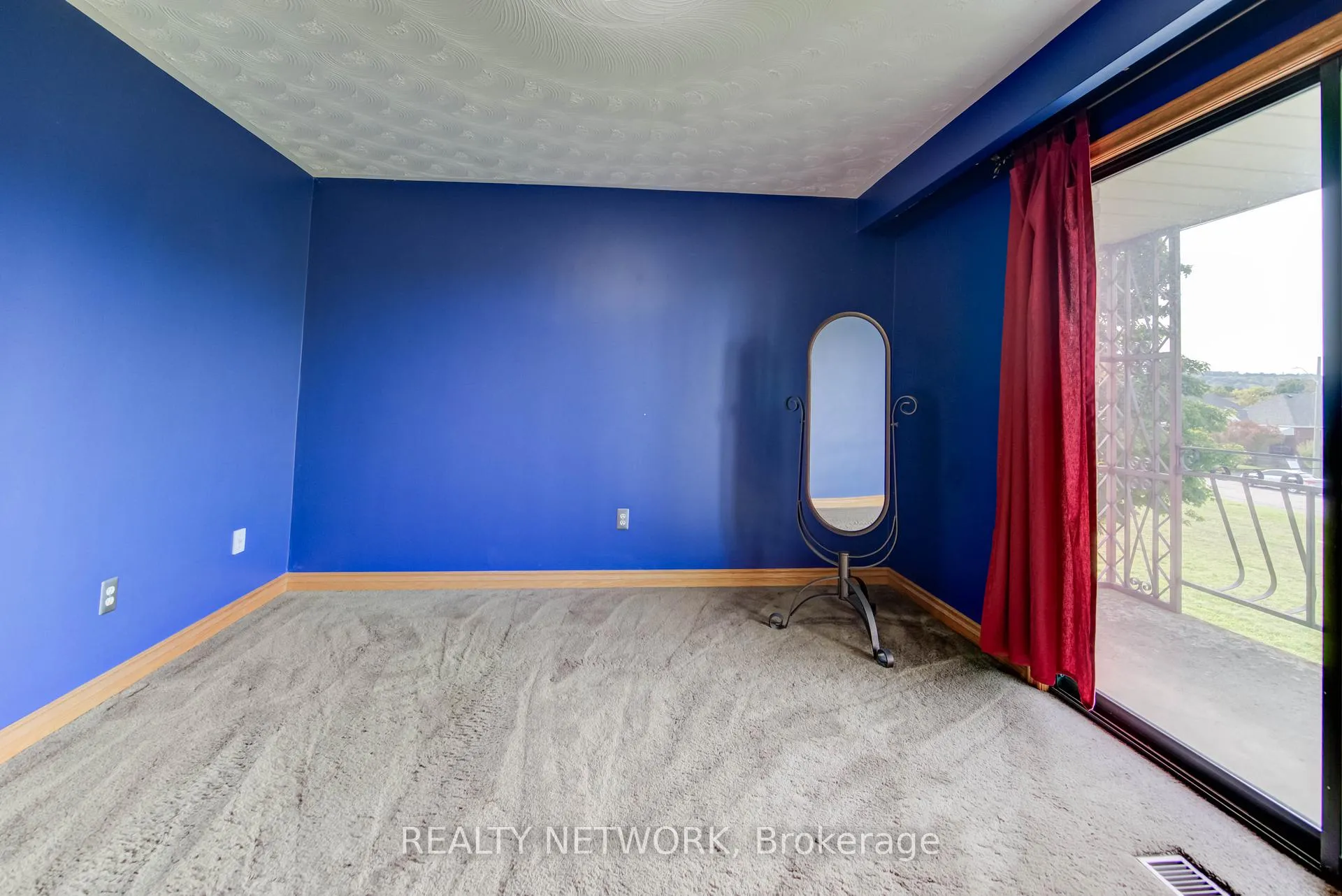 Photo 21 of 45 Selkirk Avenue, Hamilton, Normanhurst — HOMEH