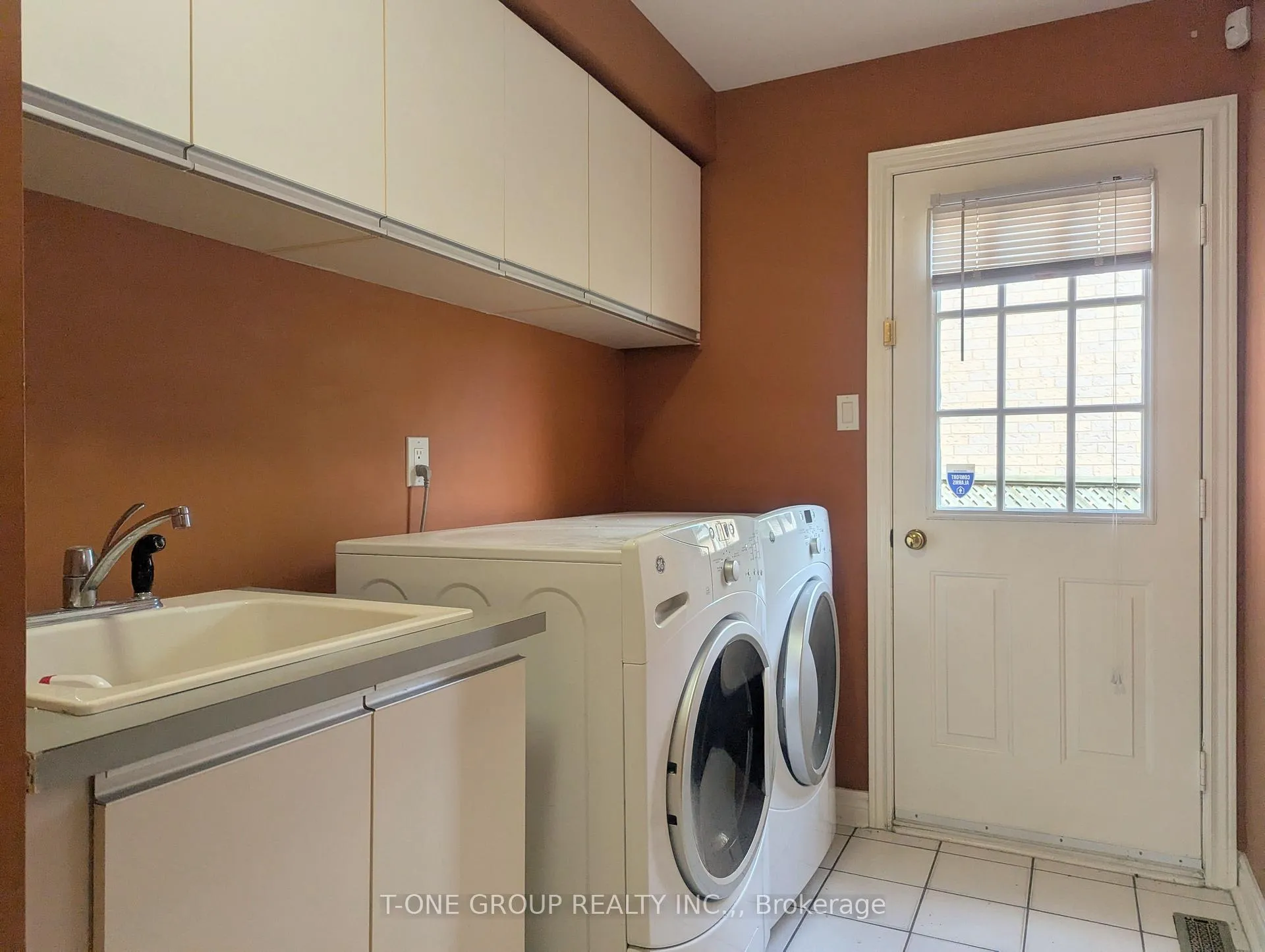 Photo 22 of 2 Mary Elizabeth Crescent, Markham, Buttonville — HOMEH