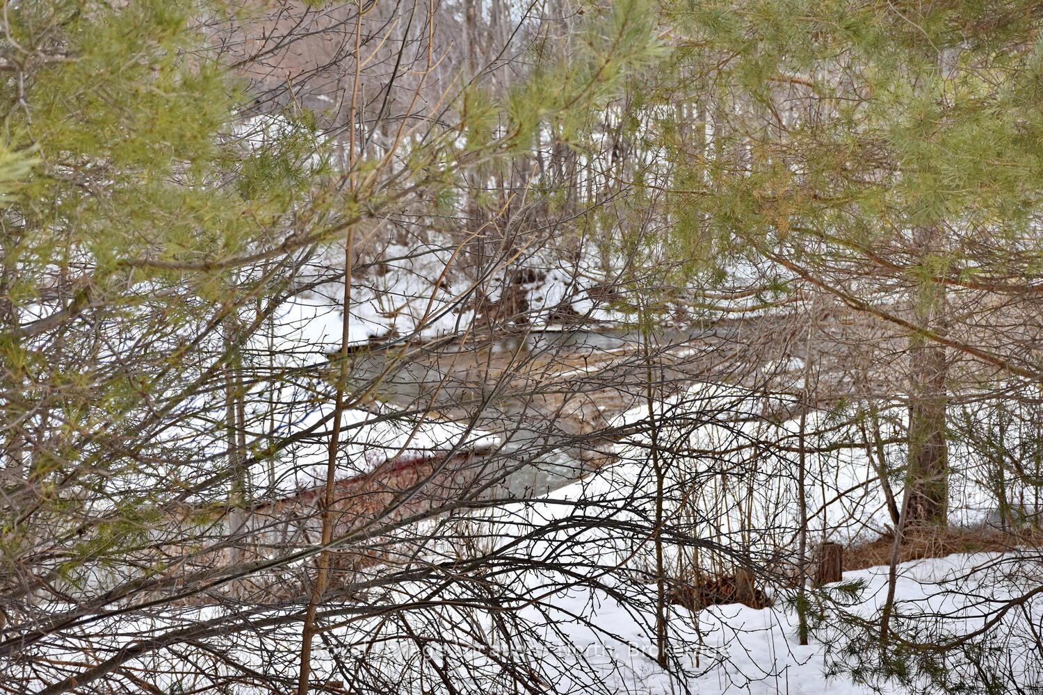 Photo 4 of 266 Spruce Street, Clearview, Stayner — HOMEH