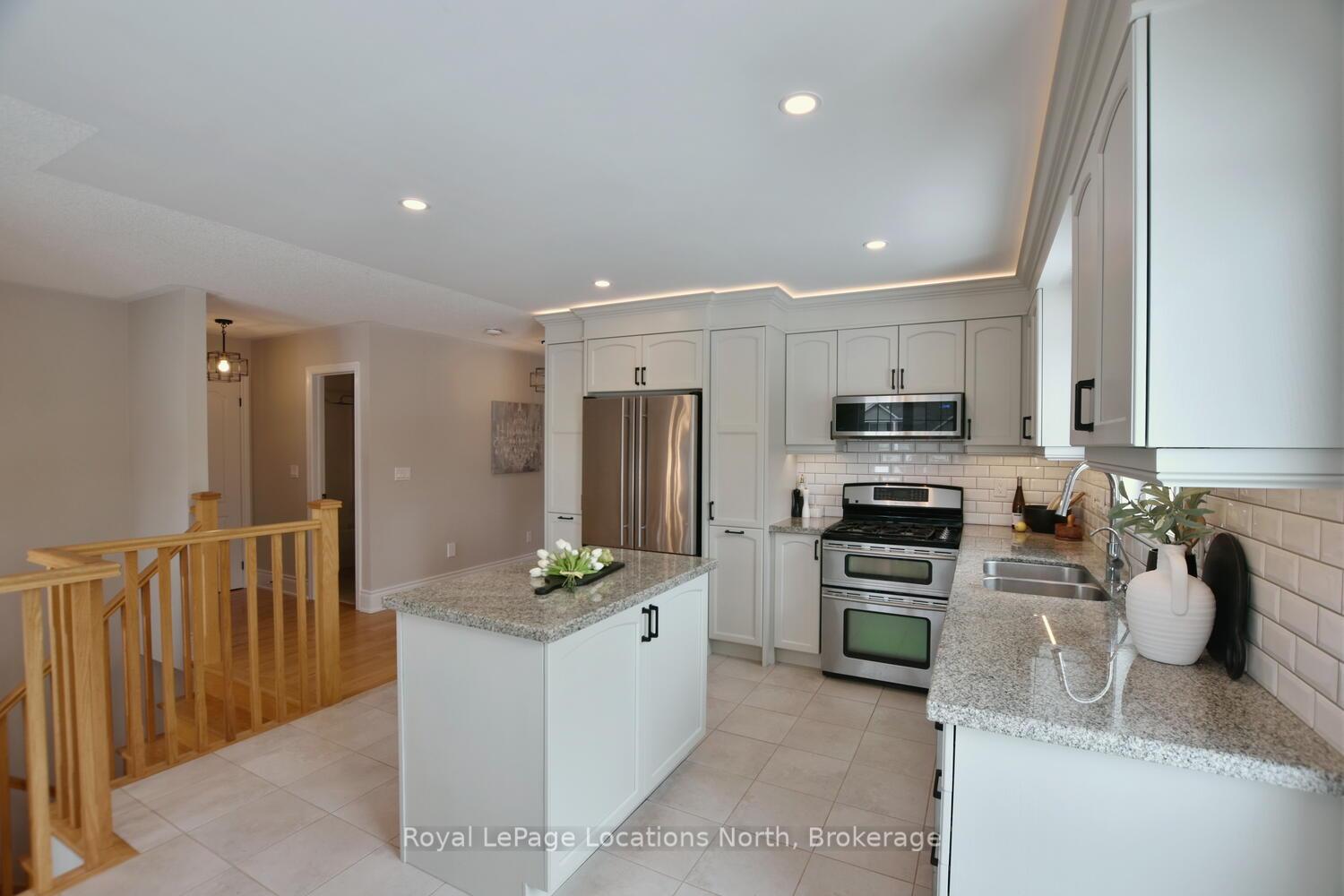 Photo 20 of 266 Spruce Street, Clearview, Stayner — HOMEH