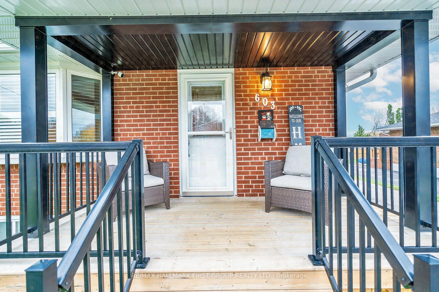 Photo 4 of 603 Gilbert Street W, Whitby, Downtown Whitby — HOMEH
