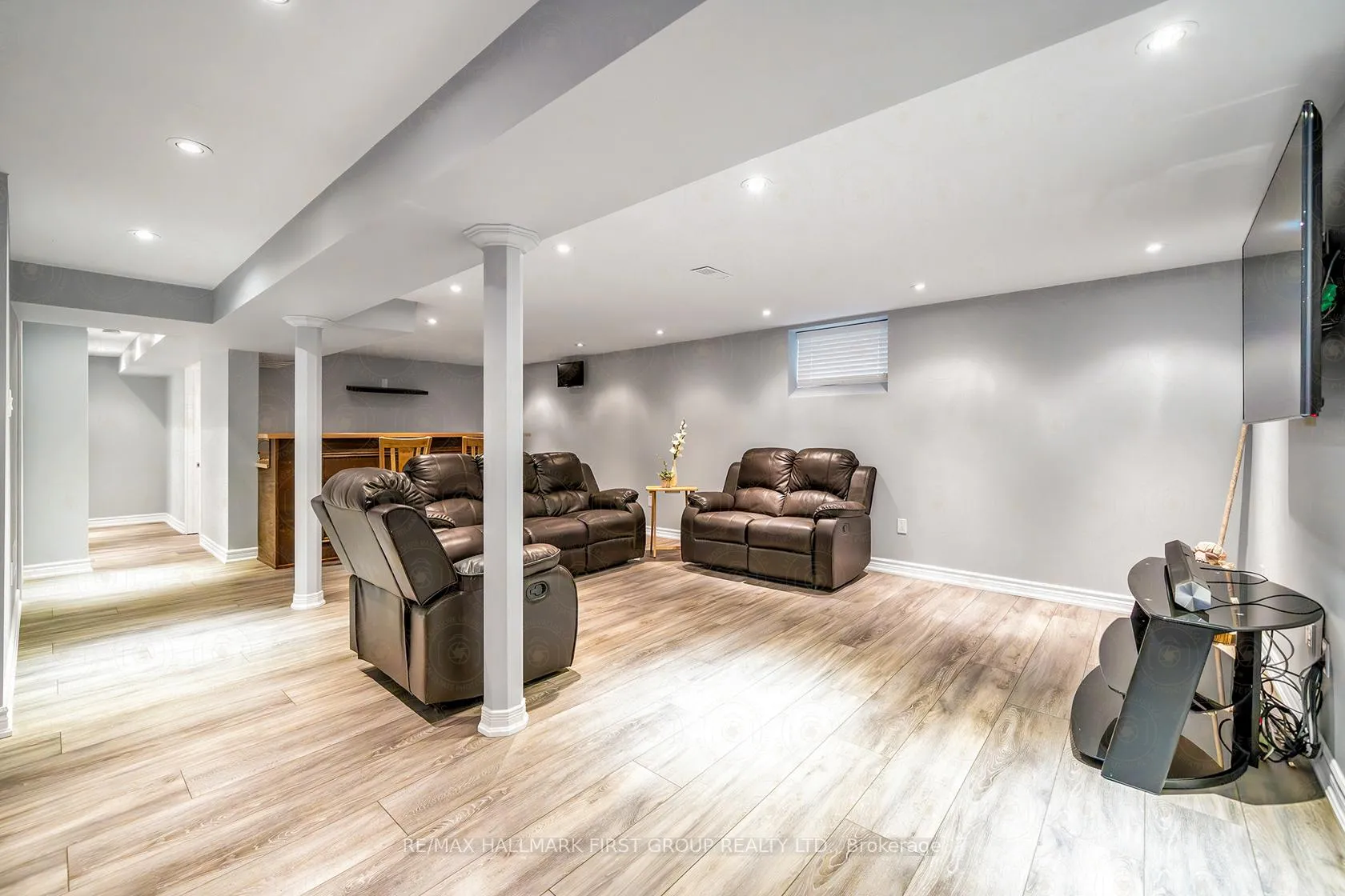 Photo 22 of 603 Gilbert Street W, Whitby, Downtown Whitby — HOMEH