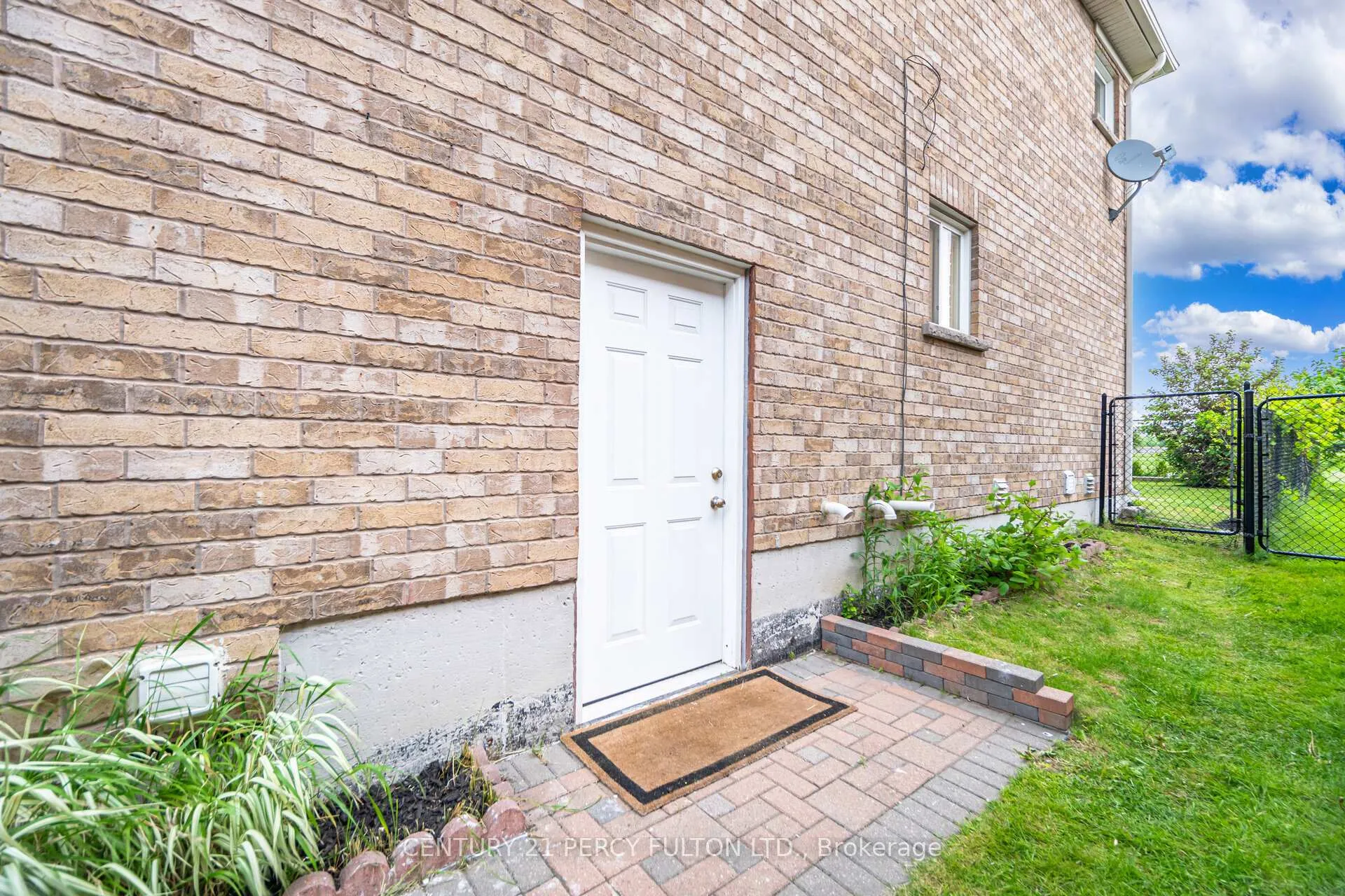 Photo 26 of 1633 Quail Run Drive, Oshawa, Taunton — HOMEH