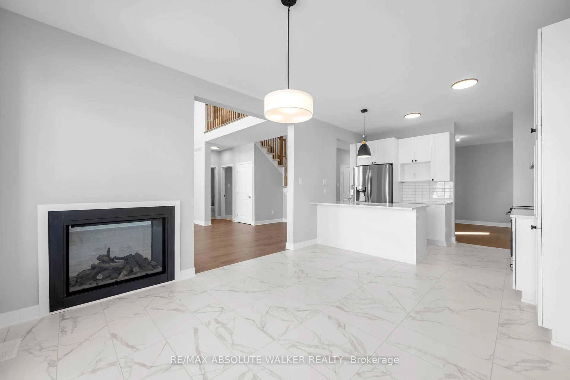 Photo 13 of 584 Paakanaak Avenue, Ottawa, Blossom Park/Kemp Park/Findlay Creek — HOMEH