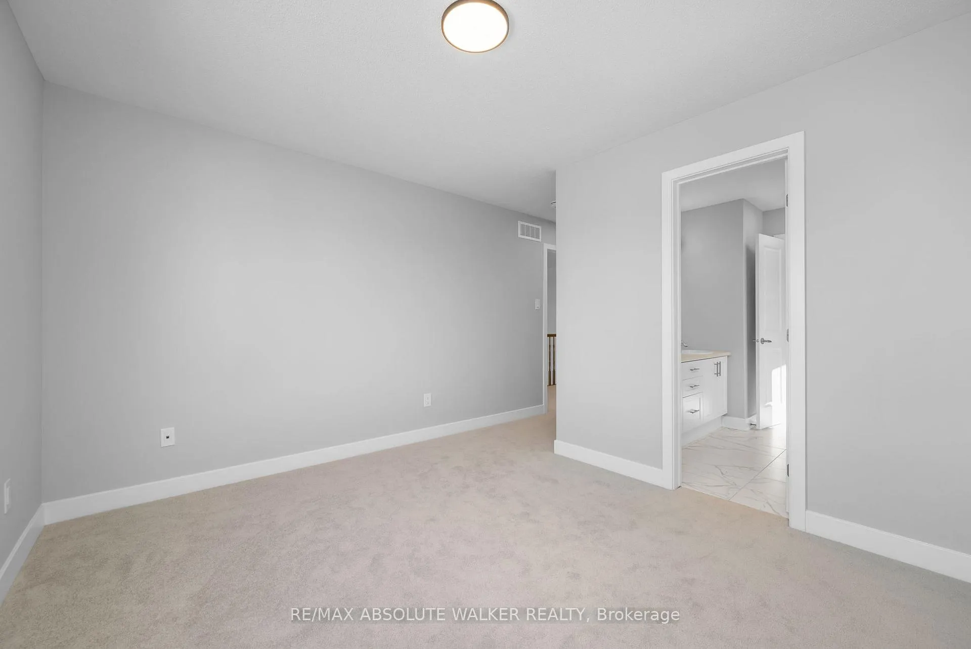 Photo 23 of 584 Paakanaak Avenue, Ottawa, Blossom Park/Kemp Park/Findlay Creek — HOMEH