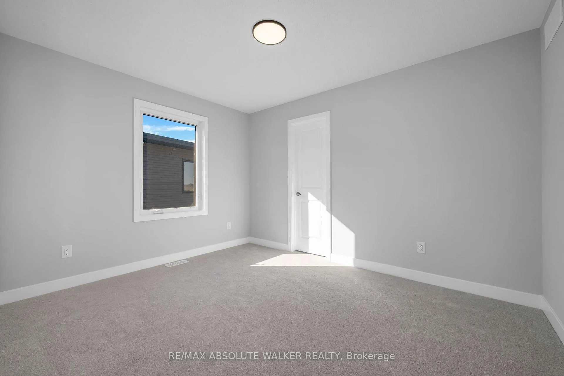Photo 26 of 584 Paakanaak Avenue, Ottawa, Blossom Park/Kemp Park/Findlay Creek — HOMEH