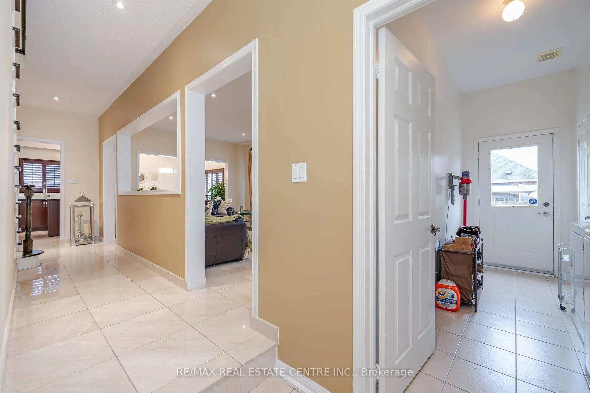 Photo 19 of 616 Greenhill Avenue, Oshawa, Samac — HOMEH