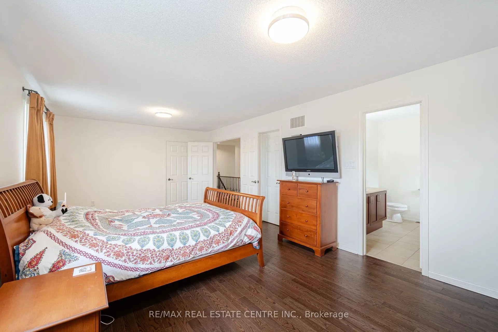 Photo 24 of 616 Greenhill Avenue, Oshawa, Samac — HOMEH