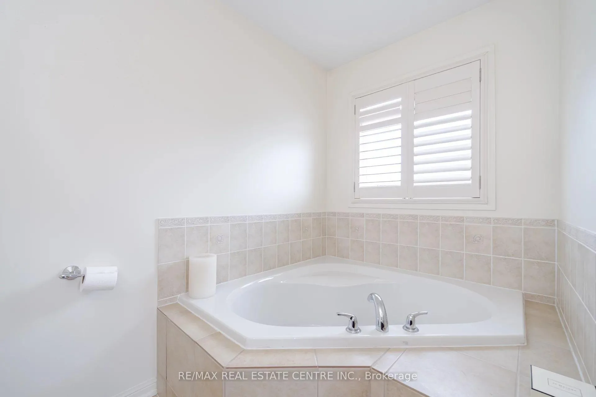 Photo 26 of 616 Greenhill Avenue, Oshawa, Samac — HOMEH