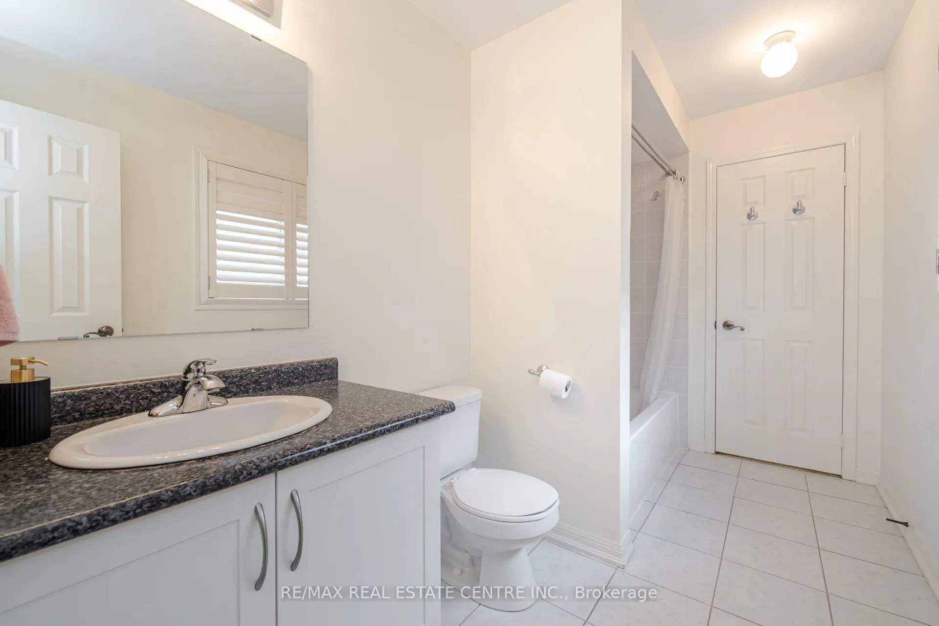Photo 32 of 616 Greenhill Avenue, Oshawa, Samac — HOMEH