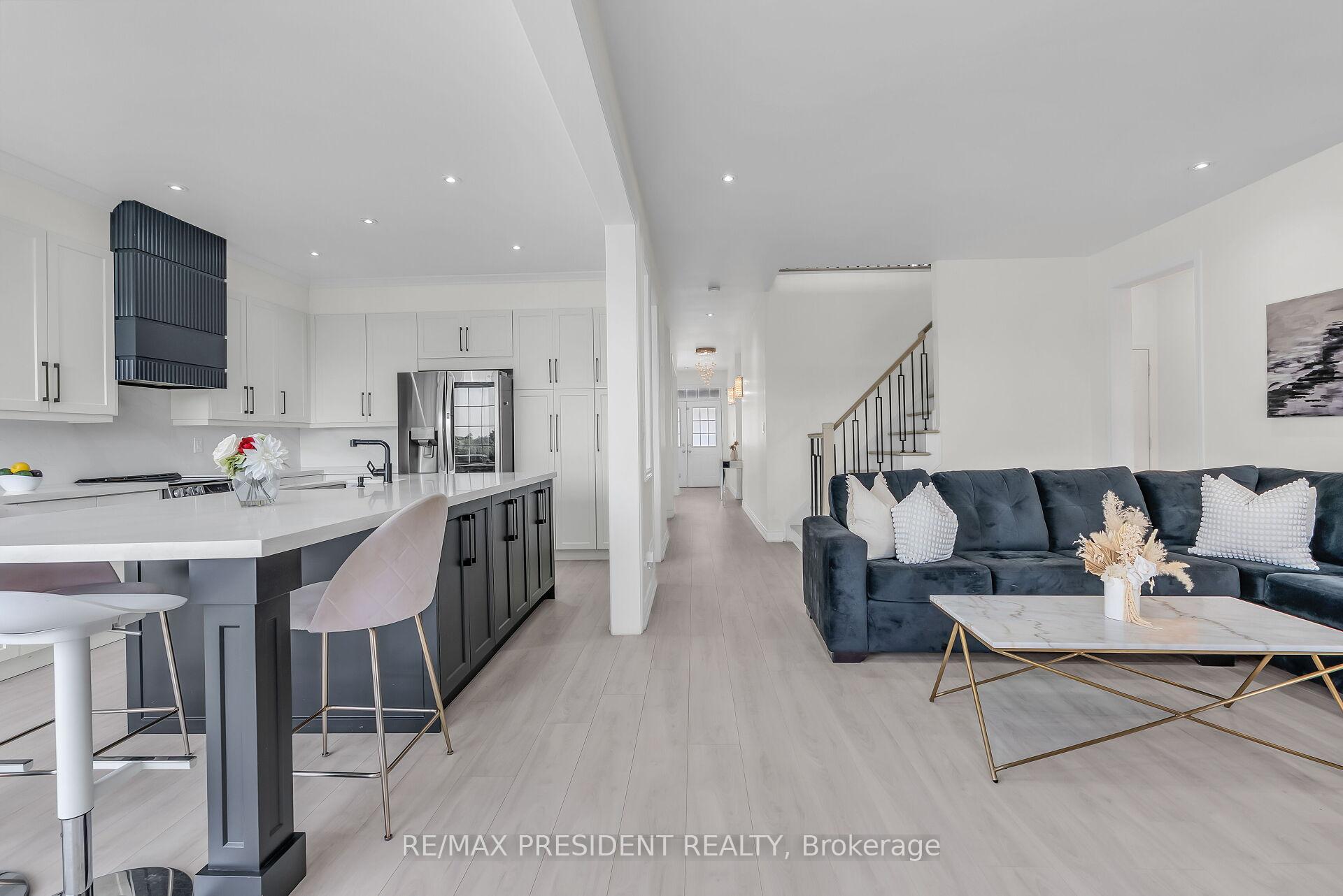 Photo 7 of 66 Bayhampton Drive, Brampton, Vales of Castlemore — HOMEH