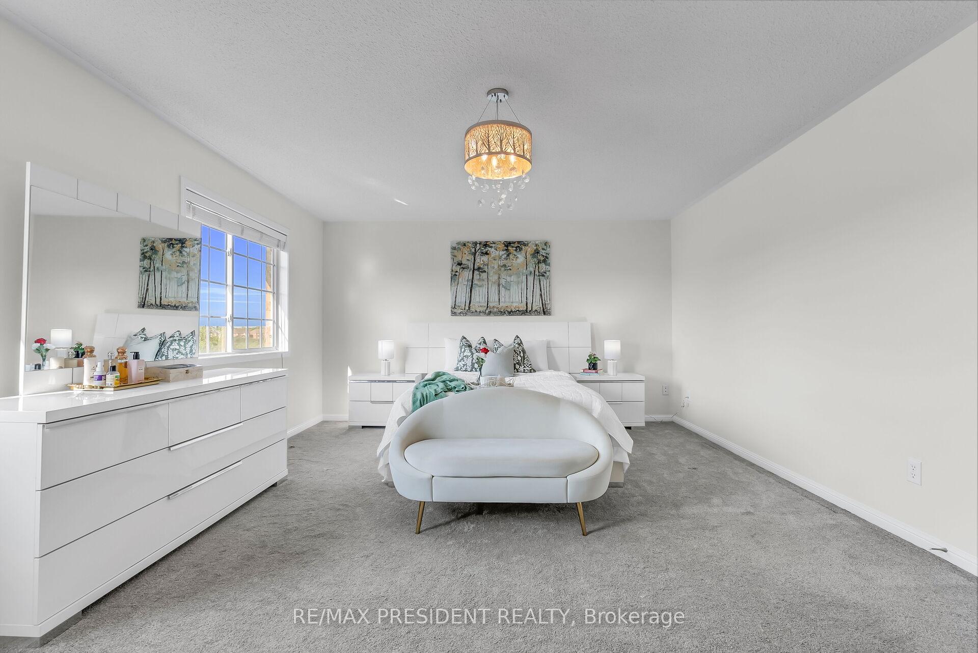 Photo 21 of 66 Bayhampton Drive, Brampton, Vales of Castlemore — HOMEH
