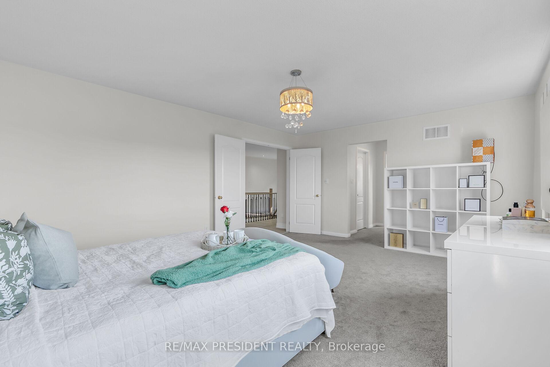 Photo 23 of 66 Bayhampton Drive, Brampton, Vales of Castlemore — HOMEH