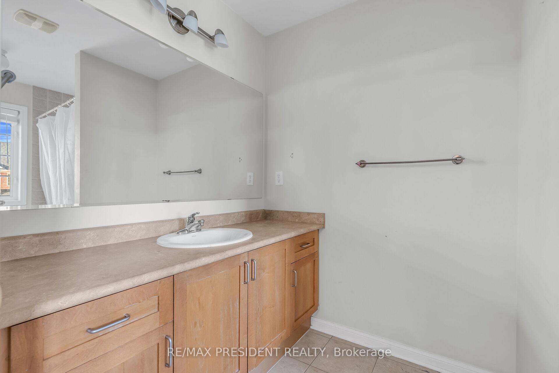 Photo 31 of 66 Bayhampton Drive, Brampton, Vales of Castlemore — HOMEH