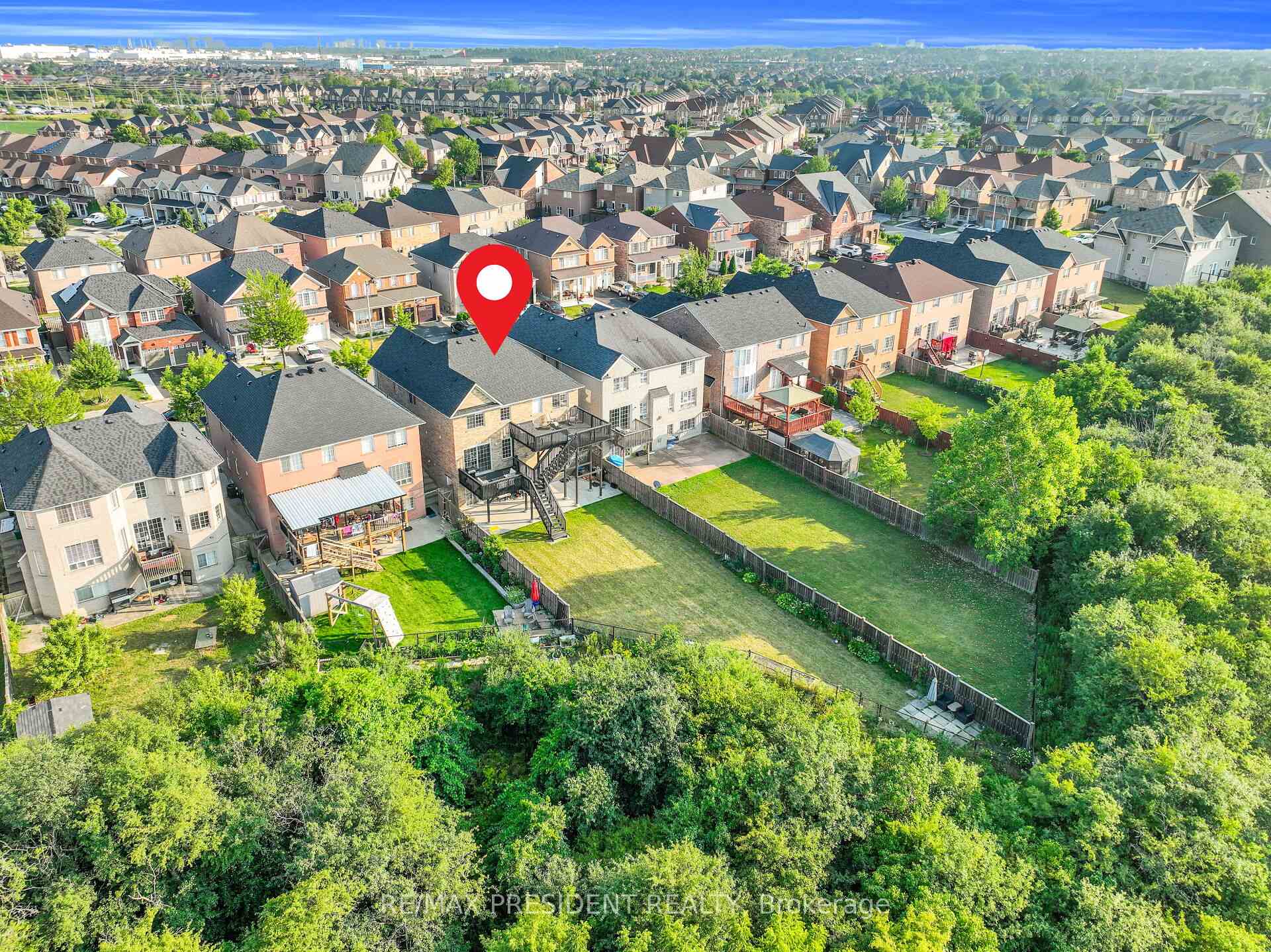 Photo 45 of 66 Bayhampton Drive, Brampton, Vales of Castlemore — HOMEH