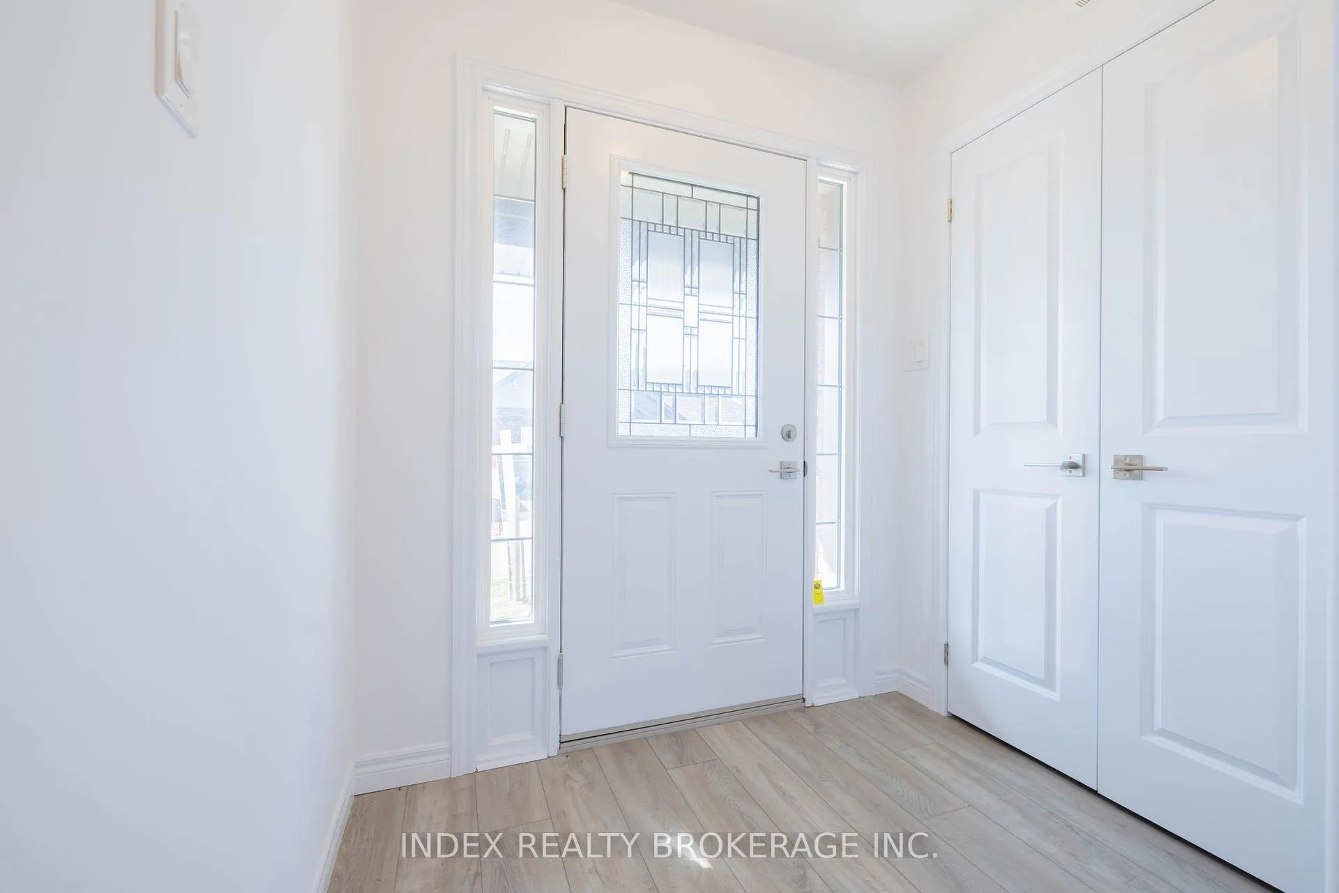 Photo 3 of Unit 5, 29 Schuyler Street, Brant, Paris — HOMEH