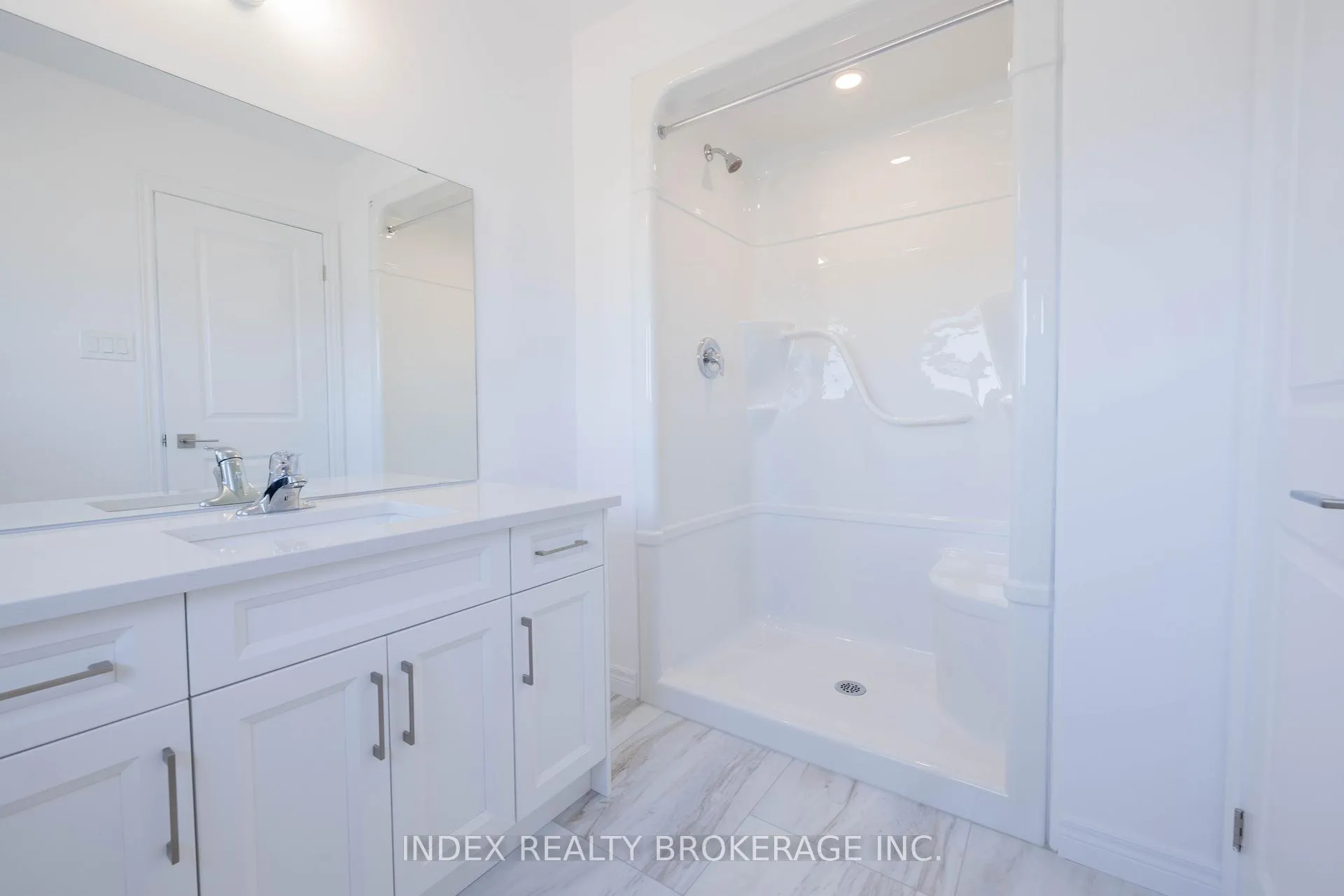 Photo 18 of Unit 5, 29 Schuyler Street, Brant, Paris — HOMEH