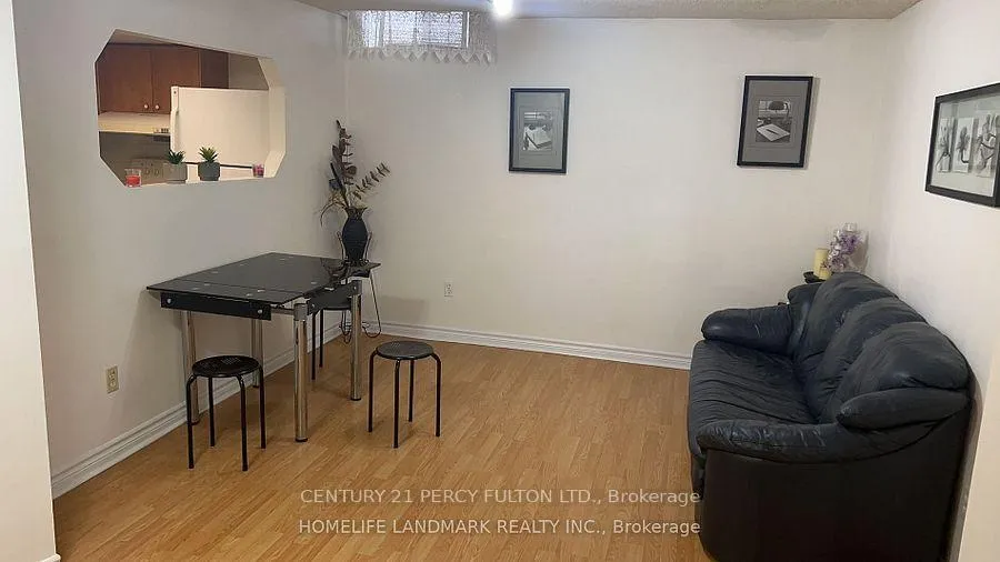 Photo 5 of 3 Halder Crescent, Markham, Milliken Mills East — HOMEH
