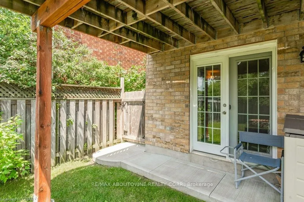 Photo 6 of Unit BSMT, 3 Drohan Drive, Guelph, Clairfields/Hanlon Business Park — HOMEH