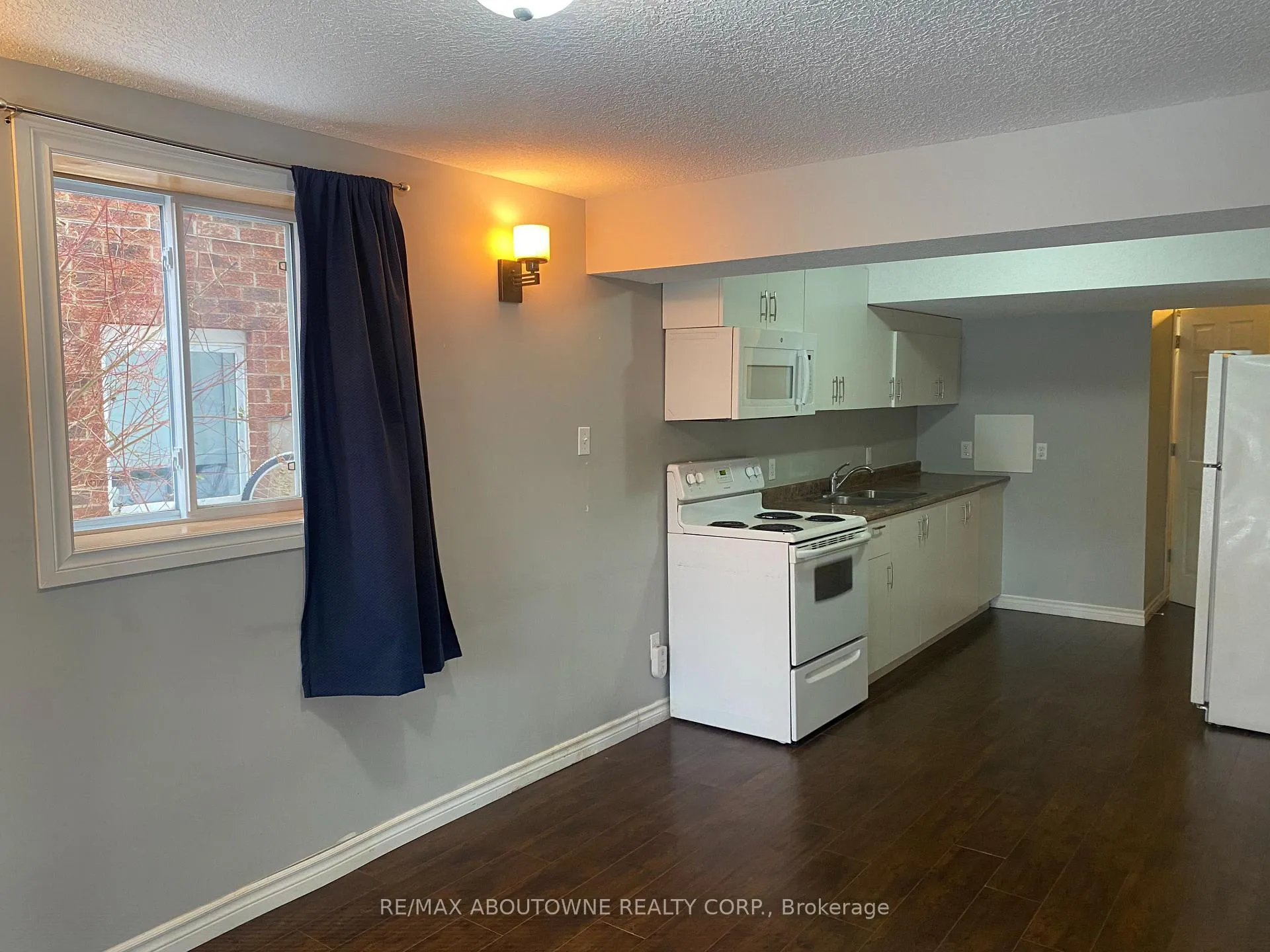 Photo 8 of Unit BSMT, 3 Drohan Drive, Guelph, Clairfields/Hanlon Business Park — HOMEH