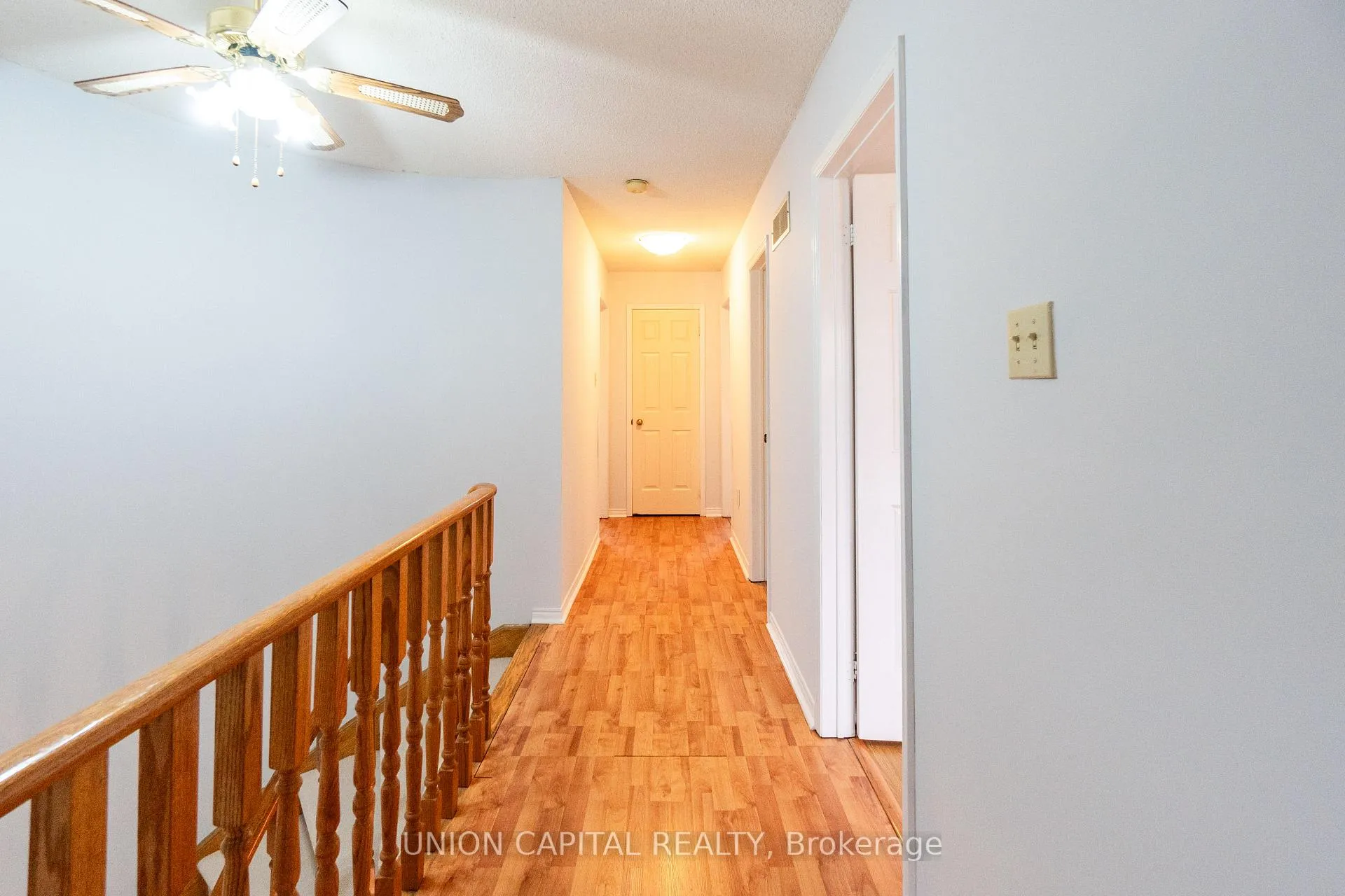 Photo 10 of 52 Dewberry Drive, Markham, Middlefield — HOMEH