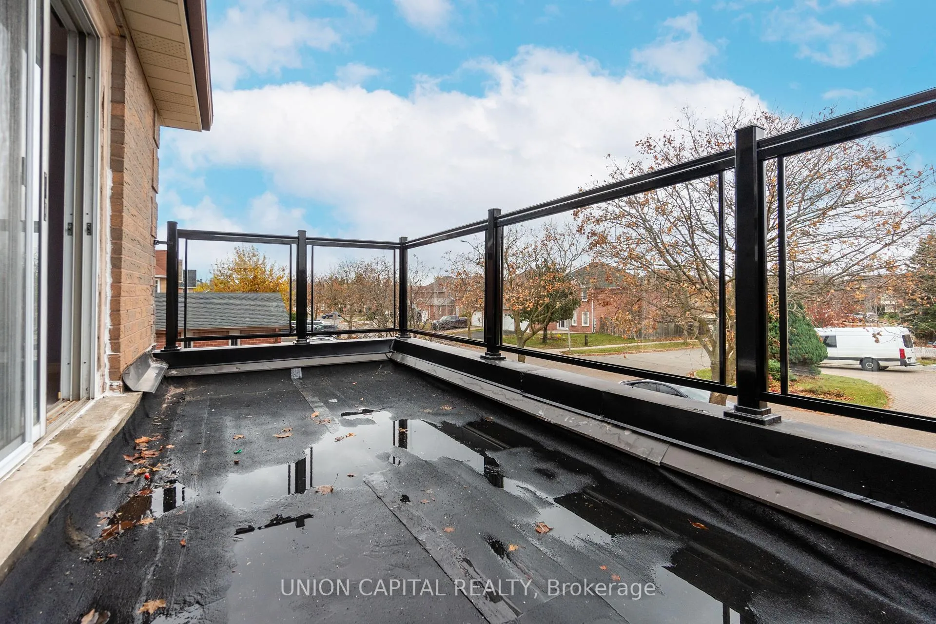 Photo 14 of 52 Dewberry Drive, Markham, Middlefield — HOMEH