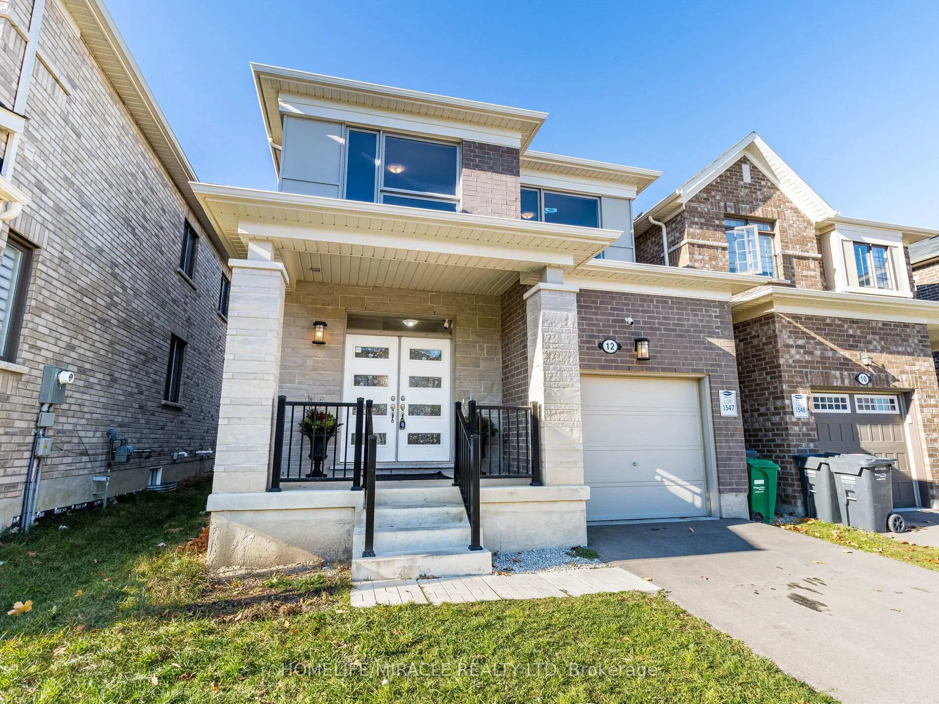 Photo 2 of 12 Callahan Court, Brampton, Northwest Brampton — HOMEH