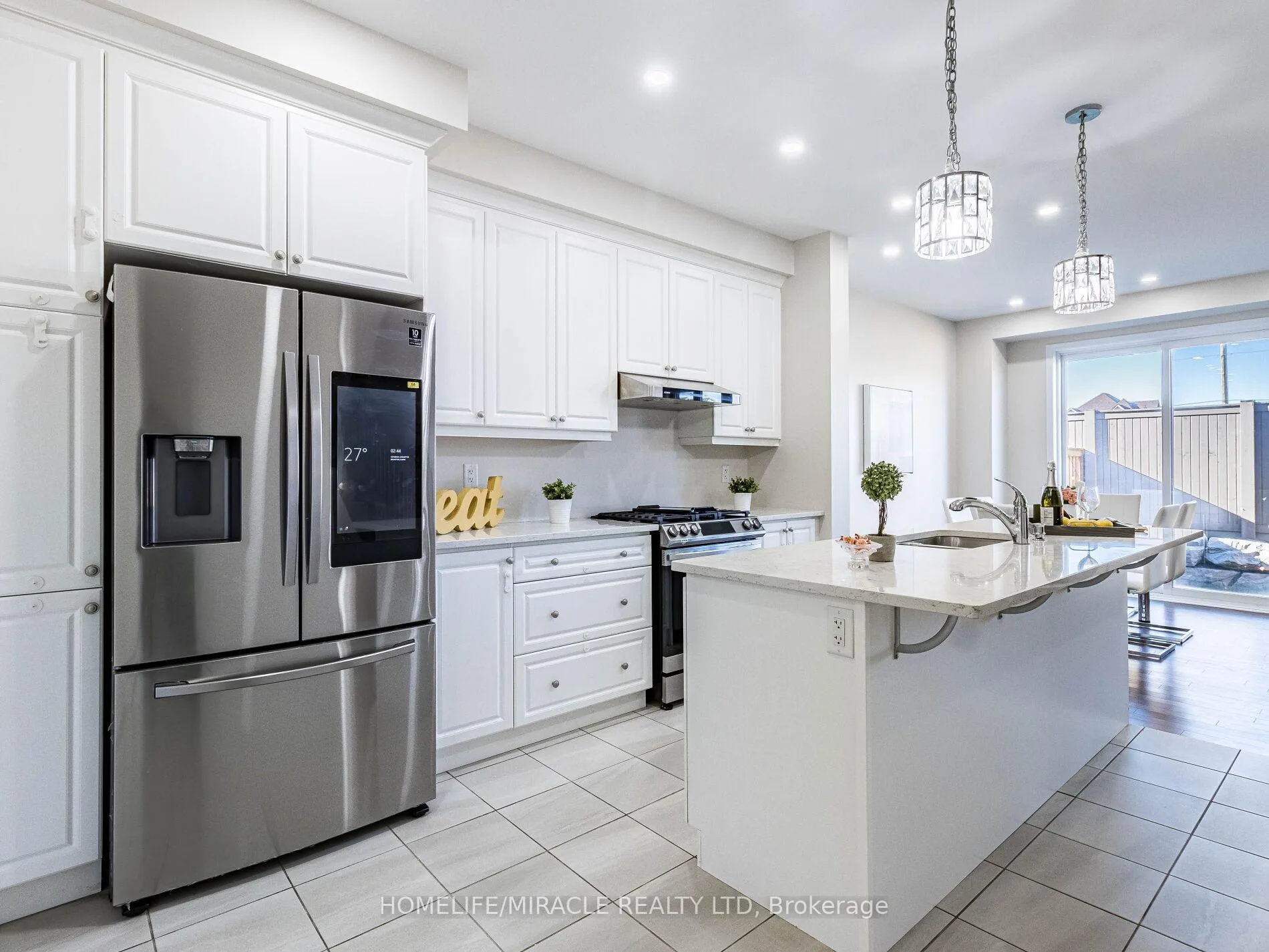 Photo 8 of 12 Callahan Court, Brampton, Northwest Brampton — HOMEH