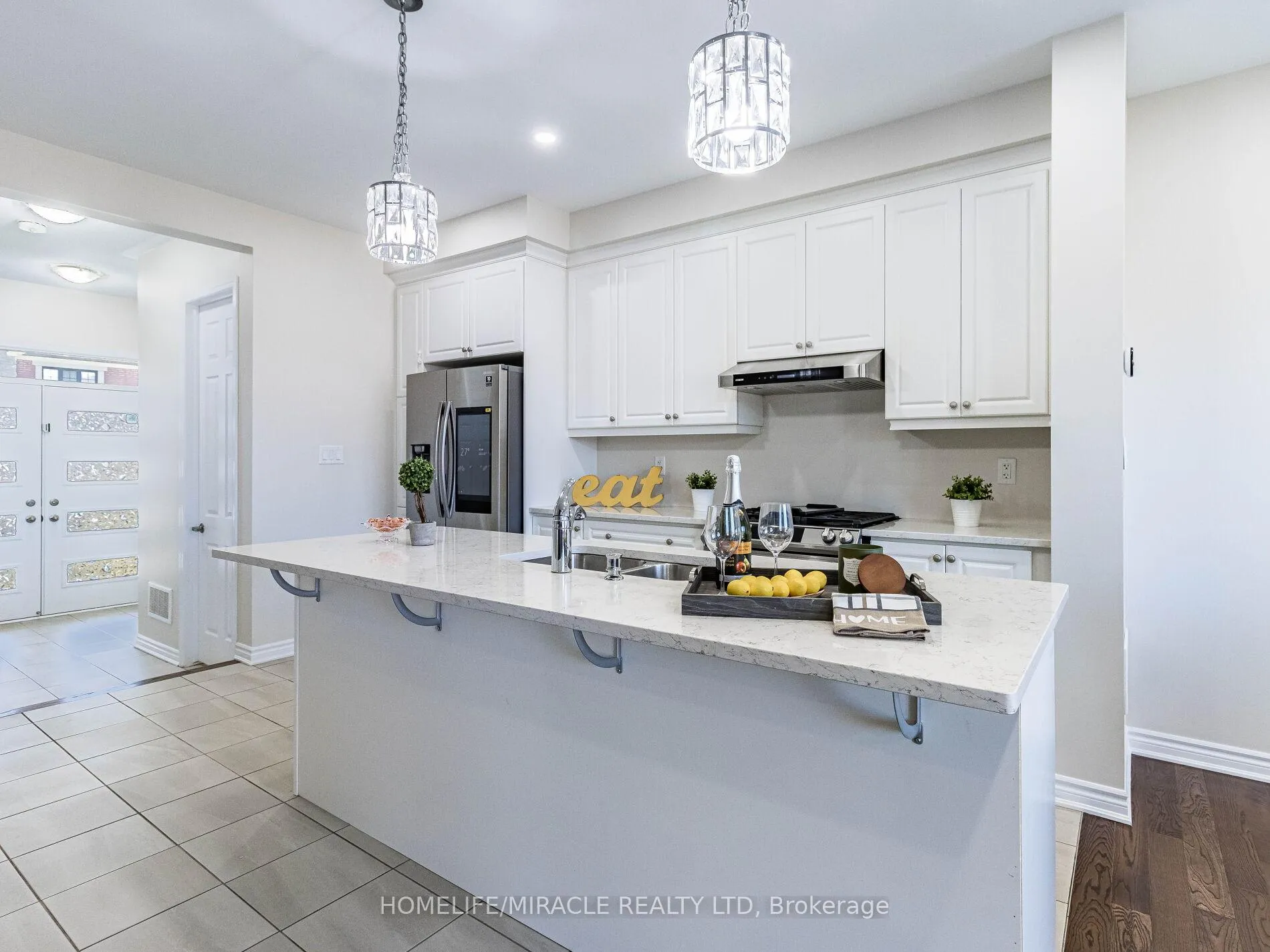 Photo 9 of 12 Callahan Court, Brampton, Northwest Brampton — HOMEH
