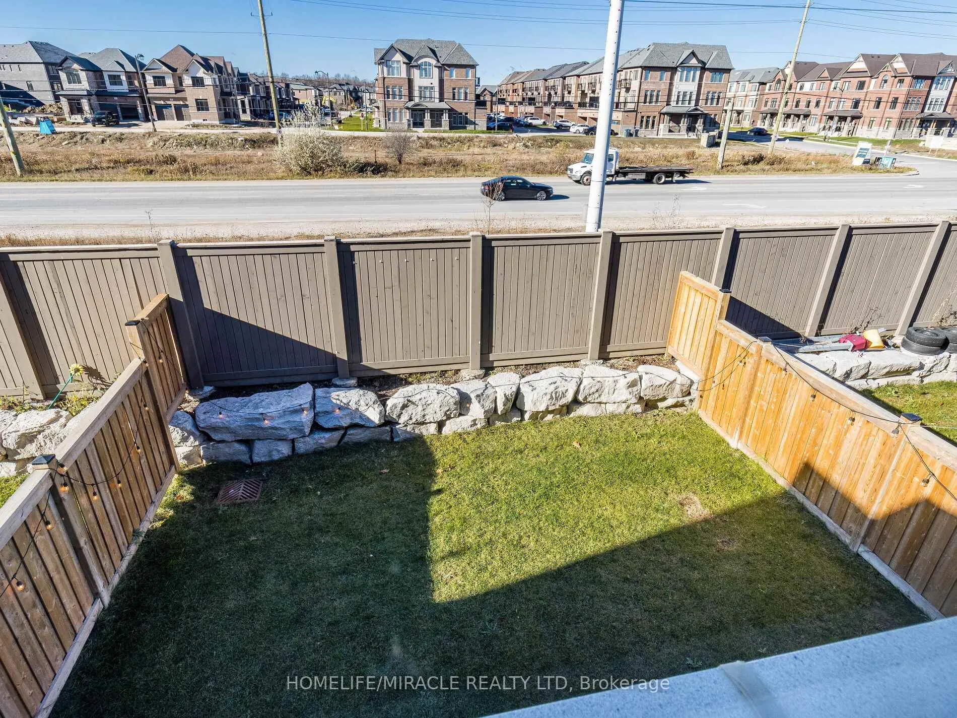 Photo 25 of 12 Callahan Court, Brampton, Northwest Brampton — HOMEH