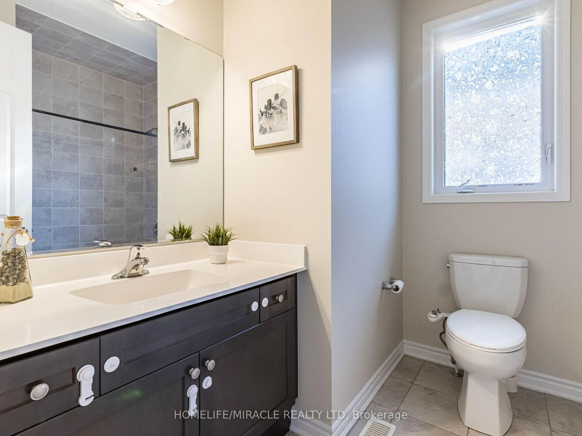 Photo 33 of 12 Callahan Court, Brampton, Northwest Brampton — HOMEH