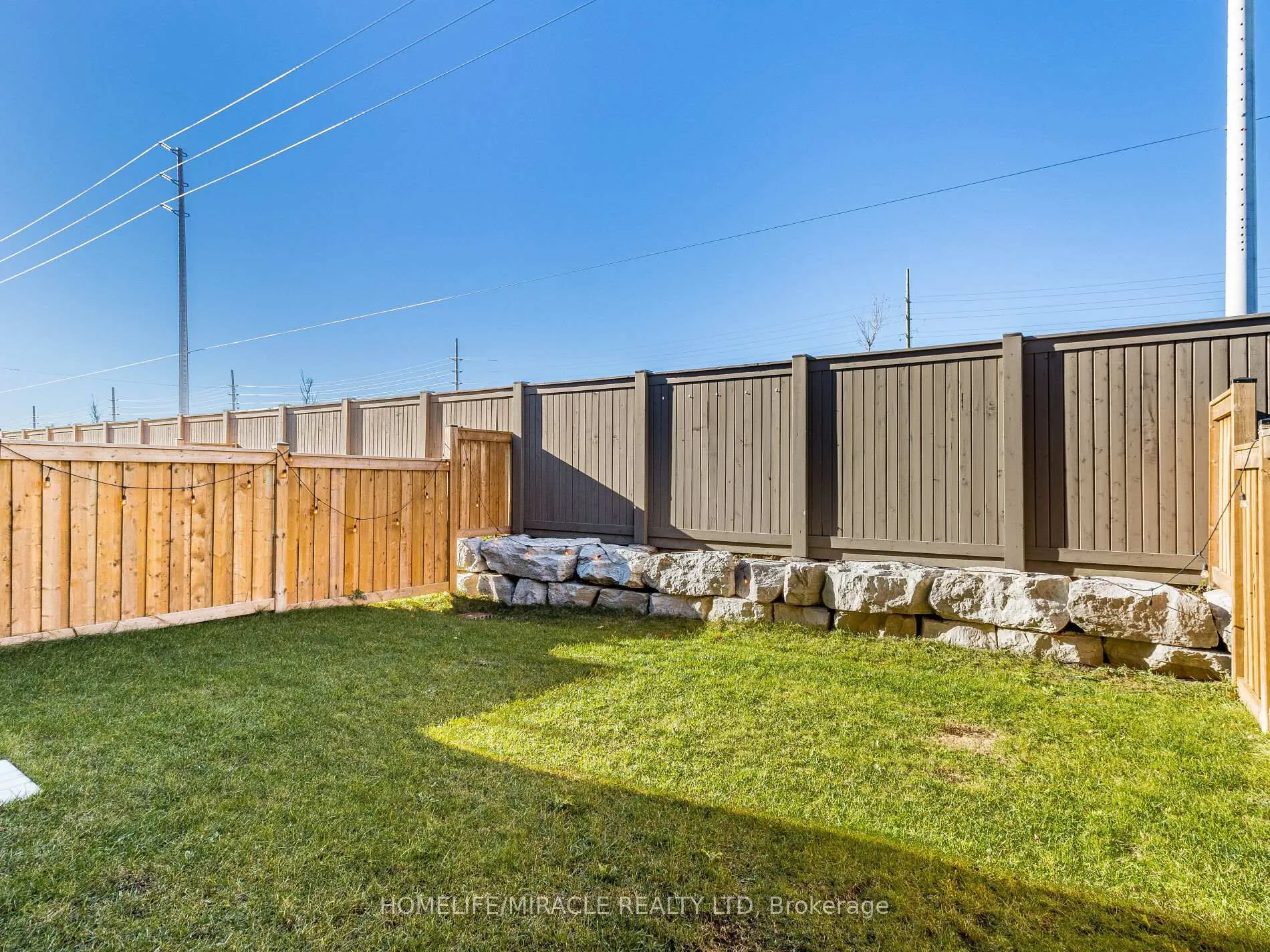 Photo 40 of 12 Callahan Court, Brampton, Northwest Brampton — HOMEH