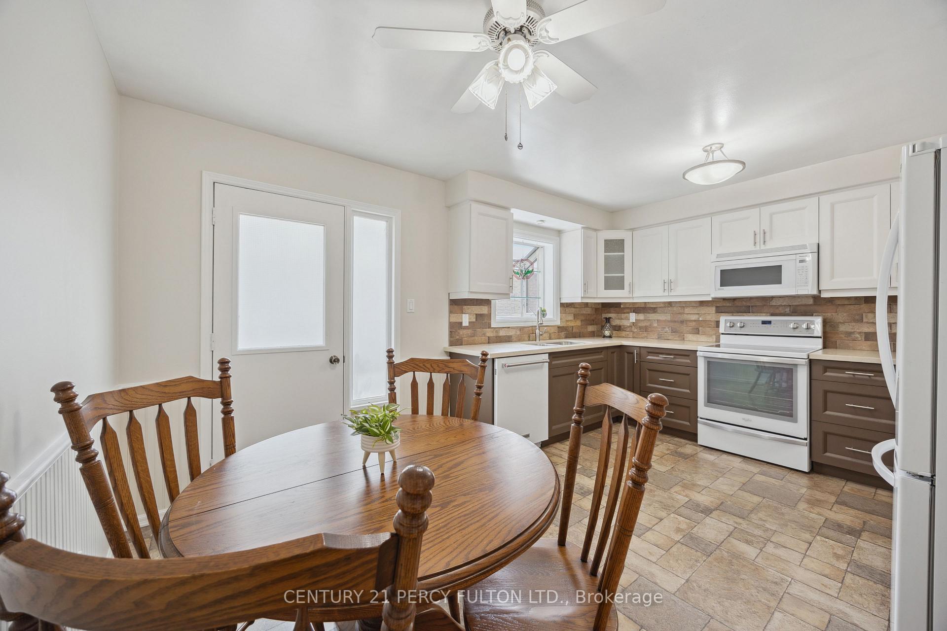 Photo 14 of 53 Sandringham Drive, Clarington, Courtice — HOMEH