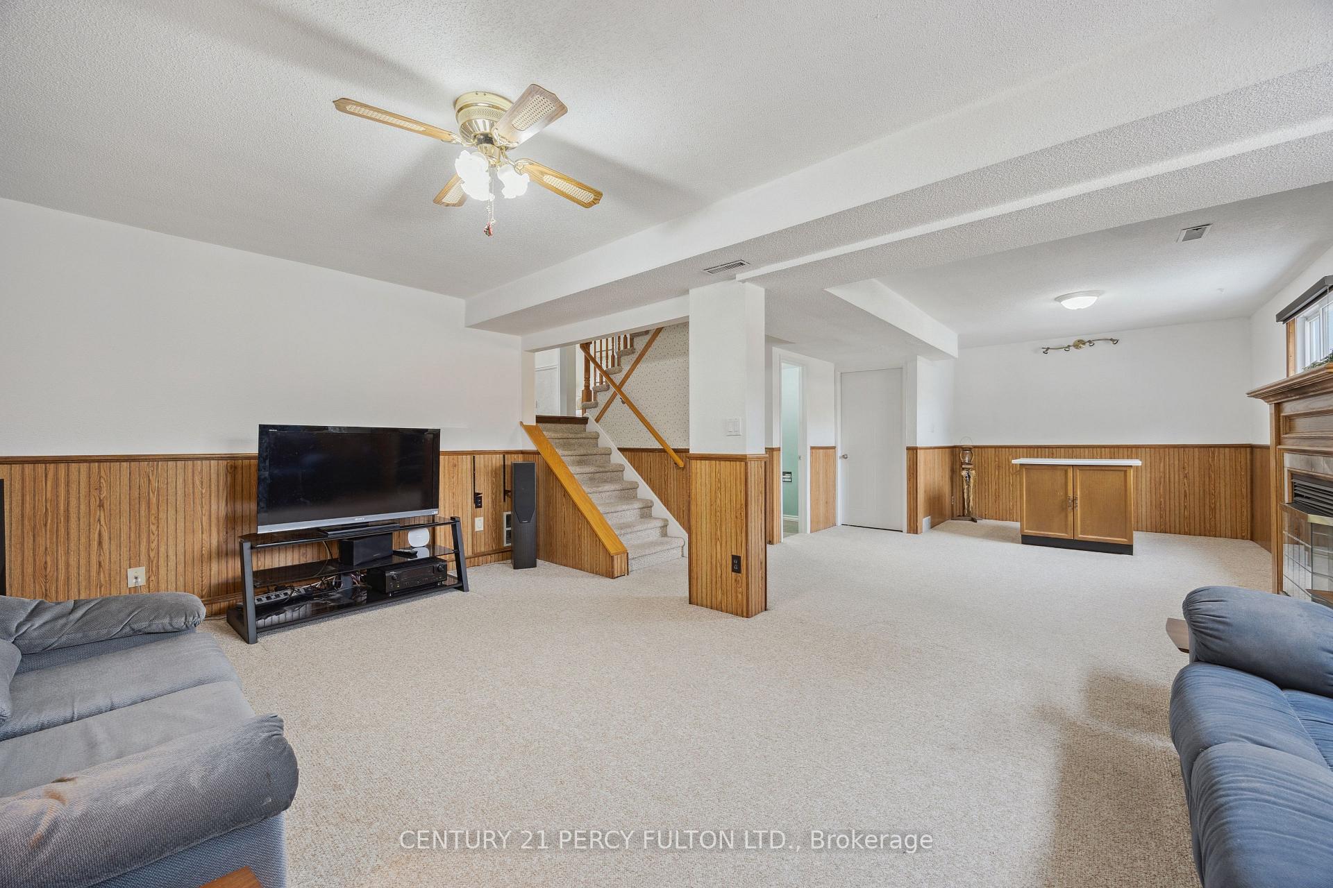 Photo 16 of 53 Sandringham Drive, Clarington, Courtice — HOMEH