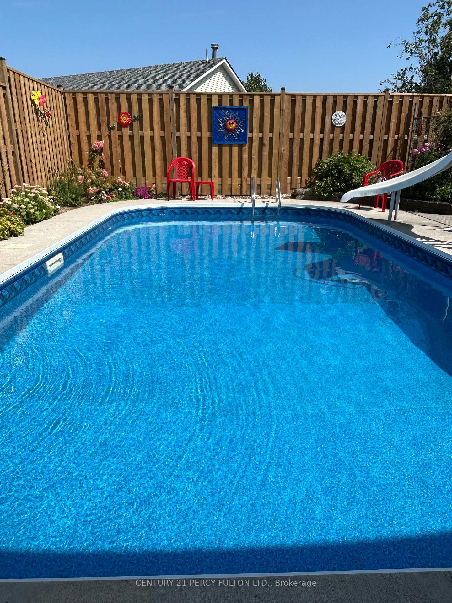 Photo 31 of 53 Sandringham Drive, Clarington, Courtice — HOMEH