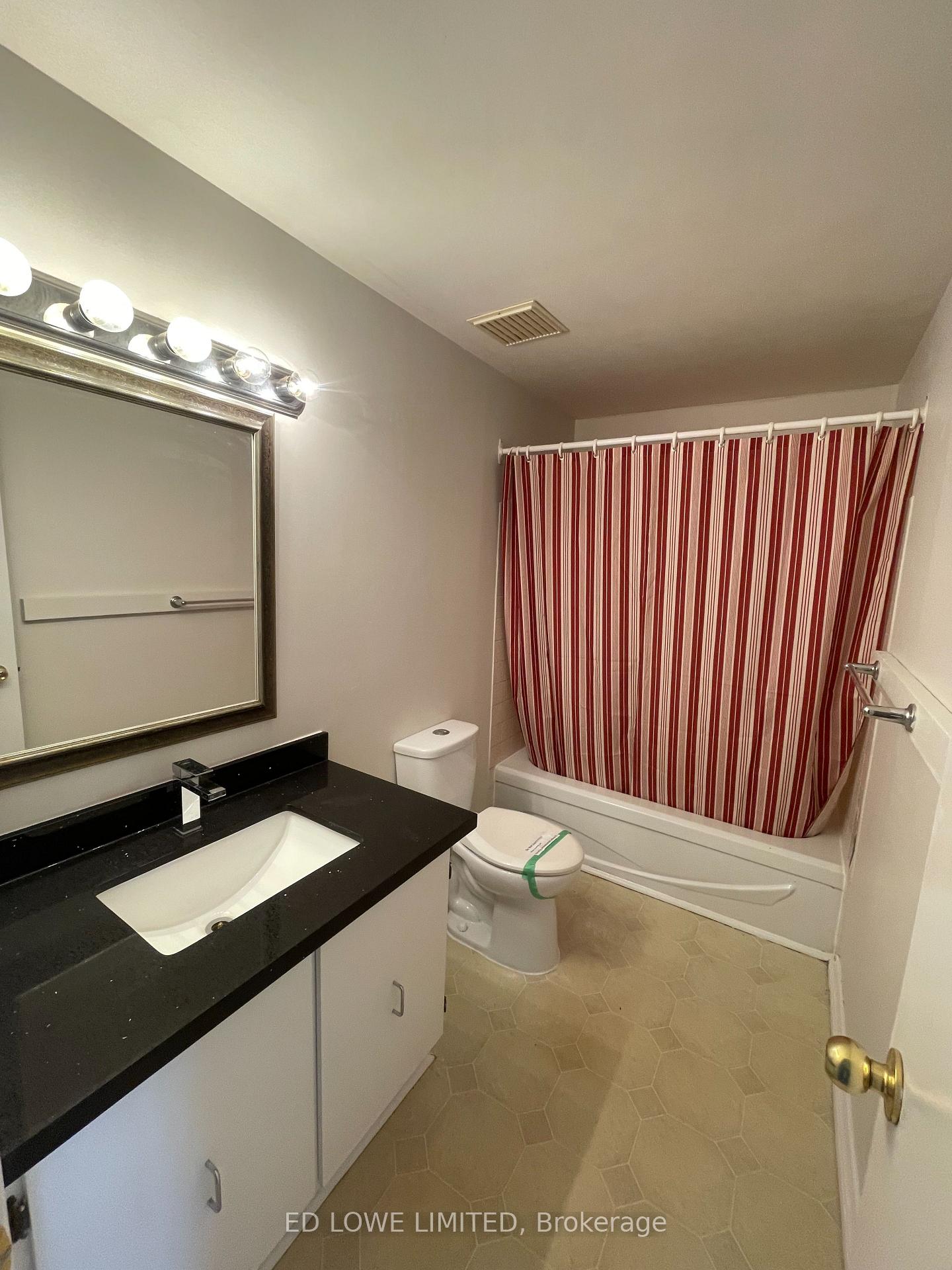 Photo 11 of 274 Browning Trail, Barrie, Letitia Heights — HOMEH