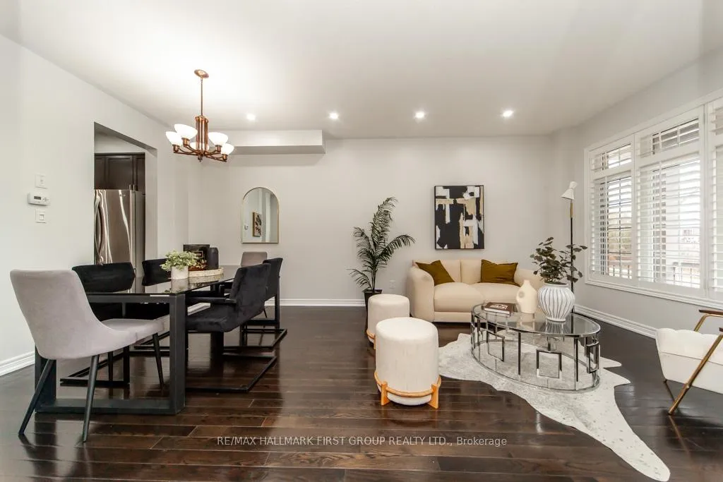 Photo 6 of 35 Crossbrooks Street, Markham, Cornell — HOMEH