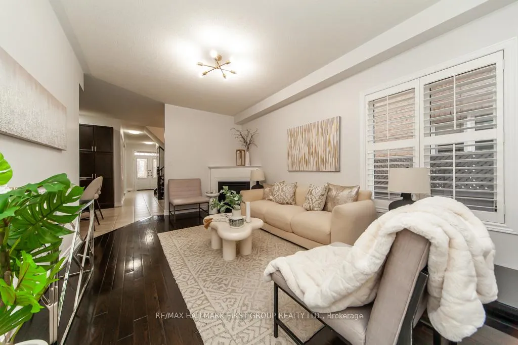 Photo 17 of 35 Crossbrooks Street, Markham, Cornell — HOMEH