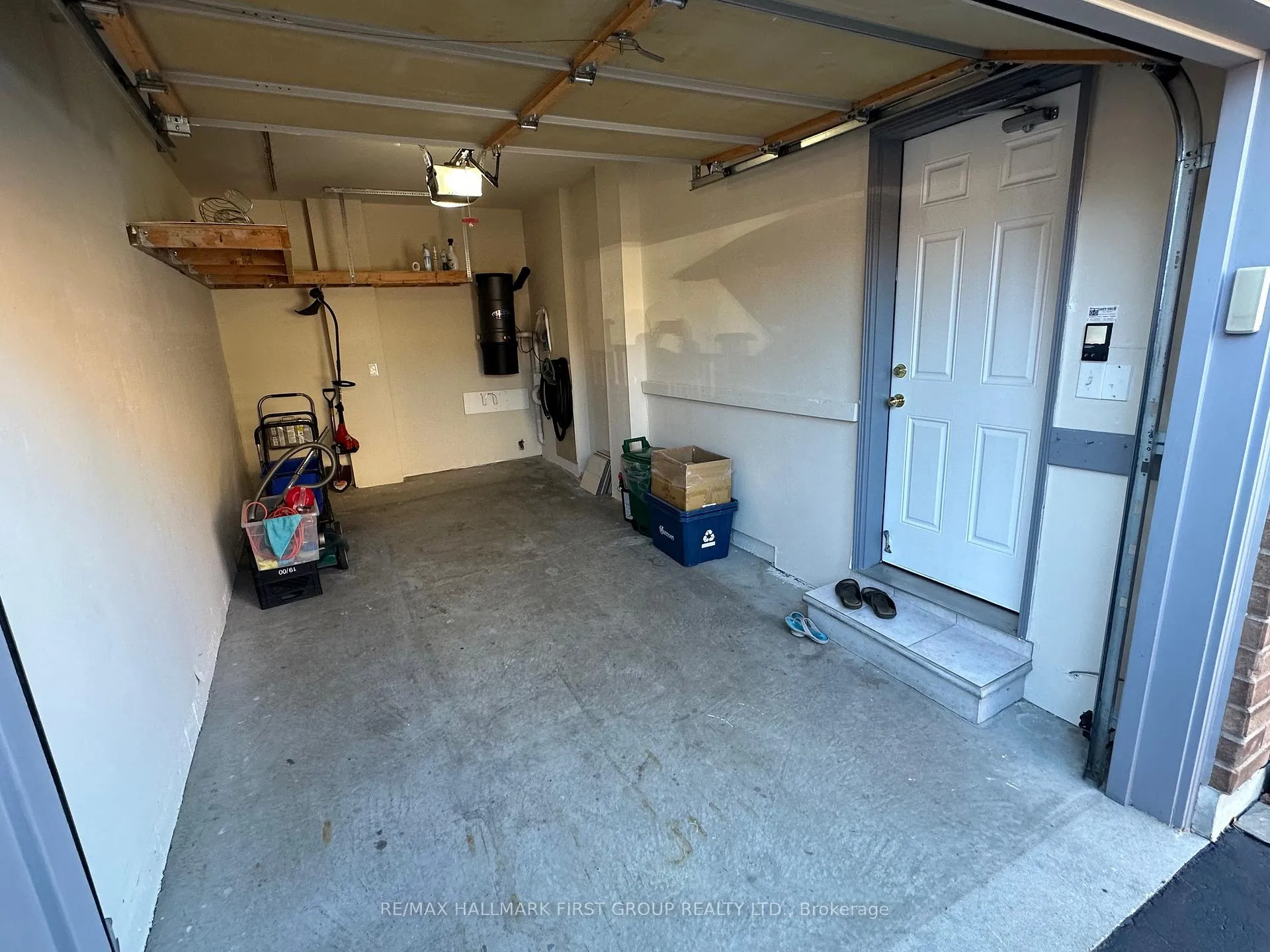 Photo 36 of 35 Crossbrooks Street, Markham, Cornell — HOMEH