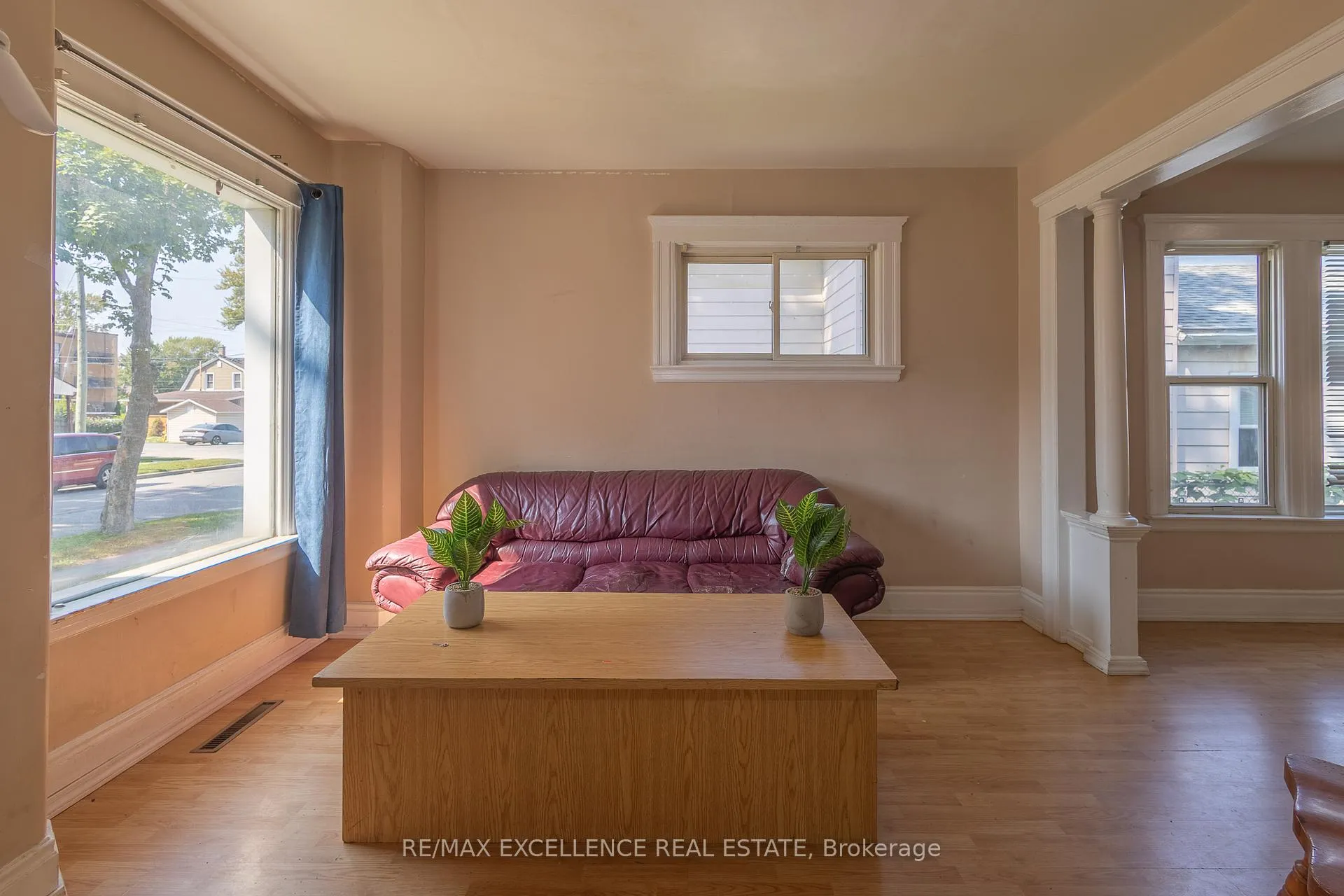 Photo 9 of 328 Bridge Avenue, Windsor — HOMEH